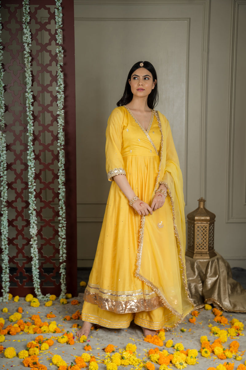 CY Light Yellow Organza Embroidered Dupatta Front 1