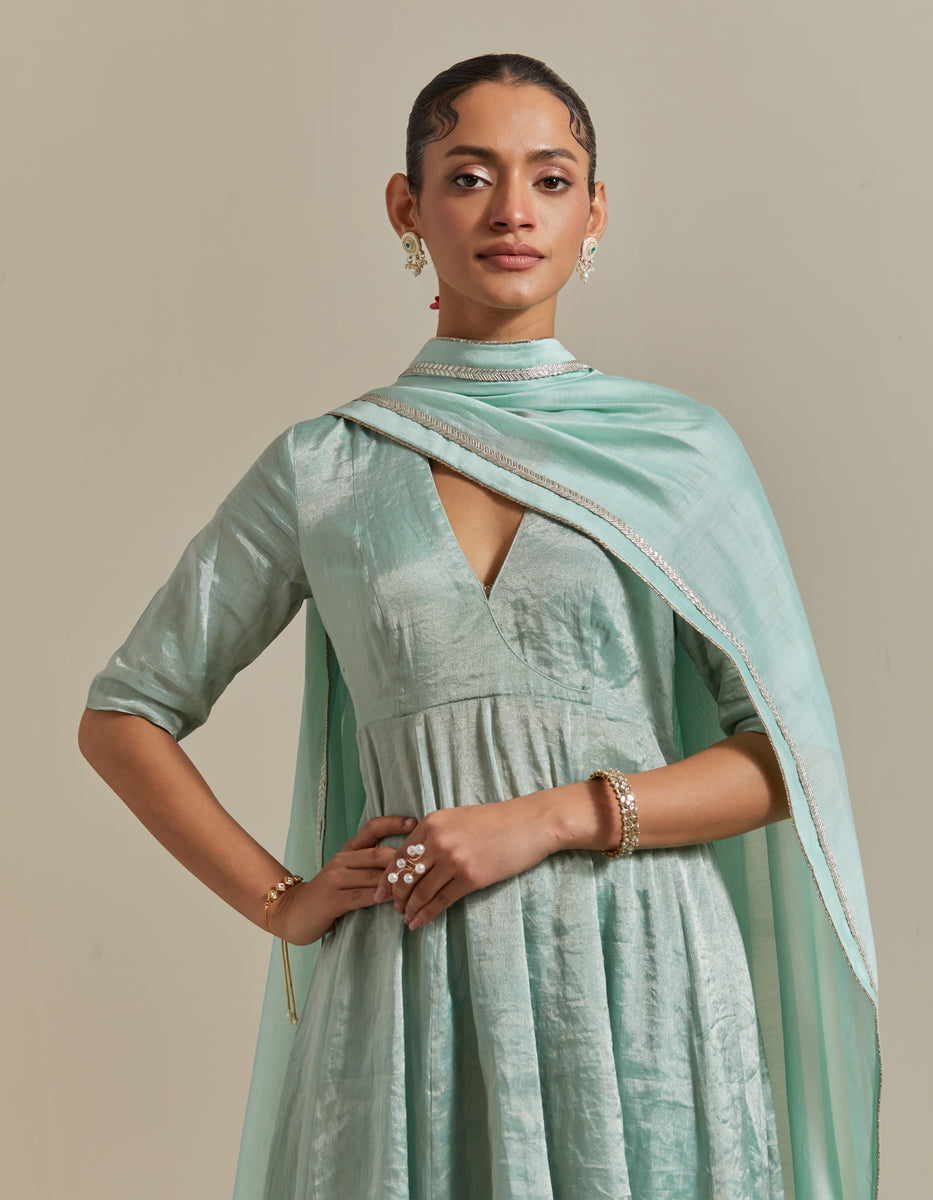  CY Vinusto Mint Green Anarkali Set Closeup 1