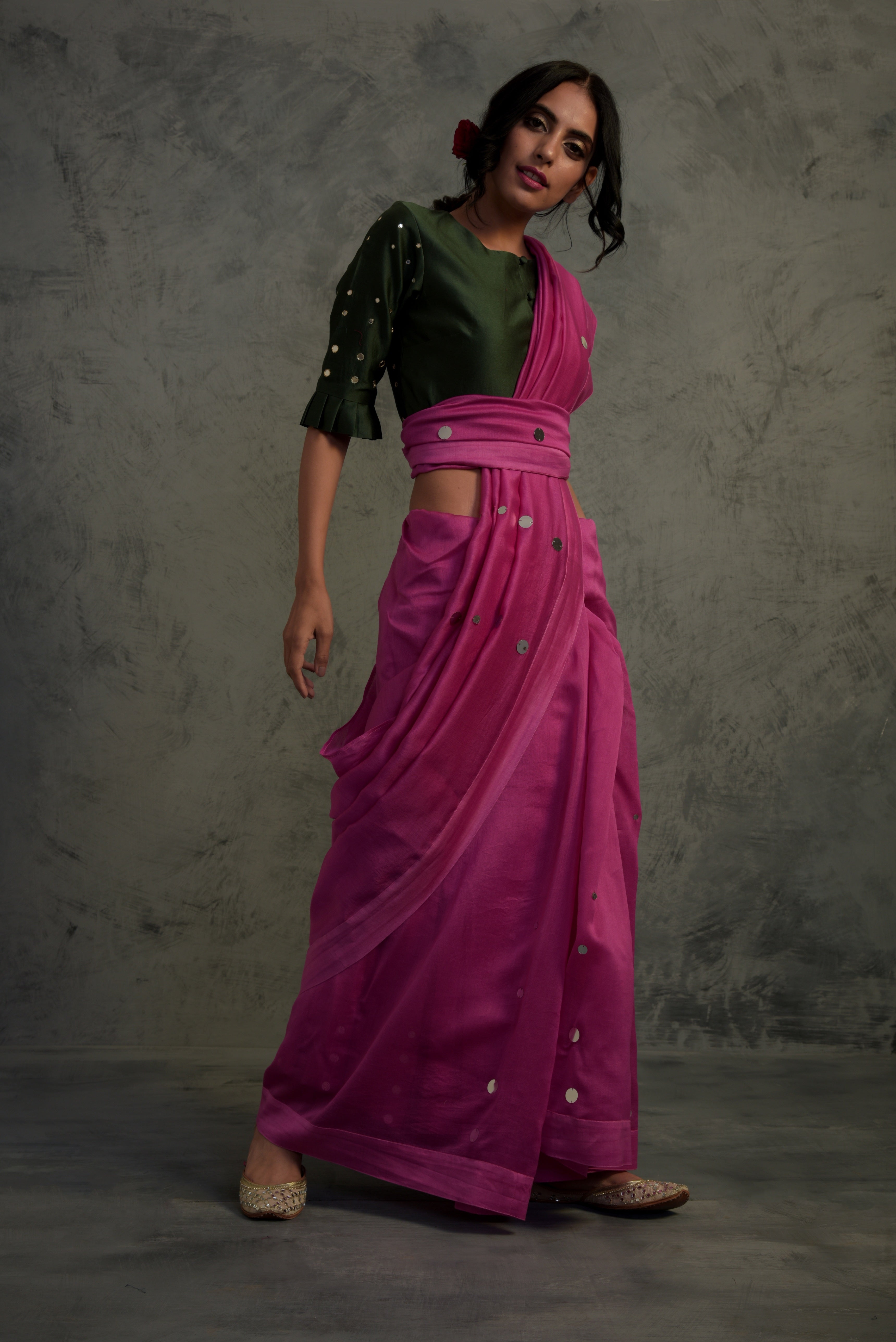 CY Charkhee Bright Pink Chanderi Saree With Pleated Bottle Green Crop Top Front 2