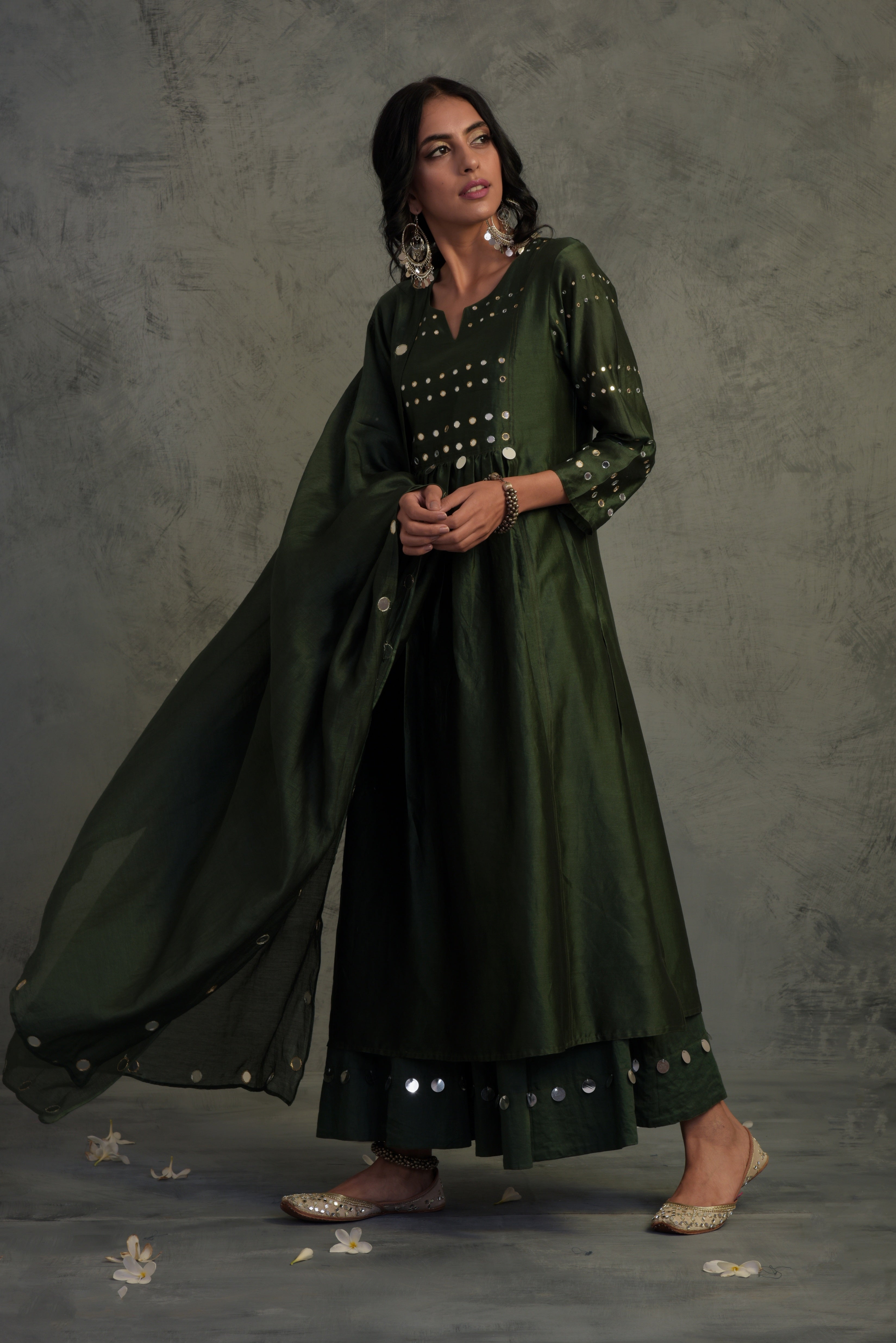 CY Charkhee Bottle Green Gathered Kurta Side 1