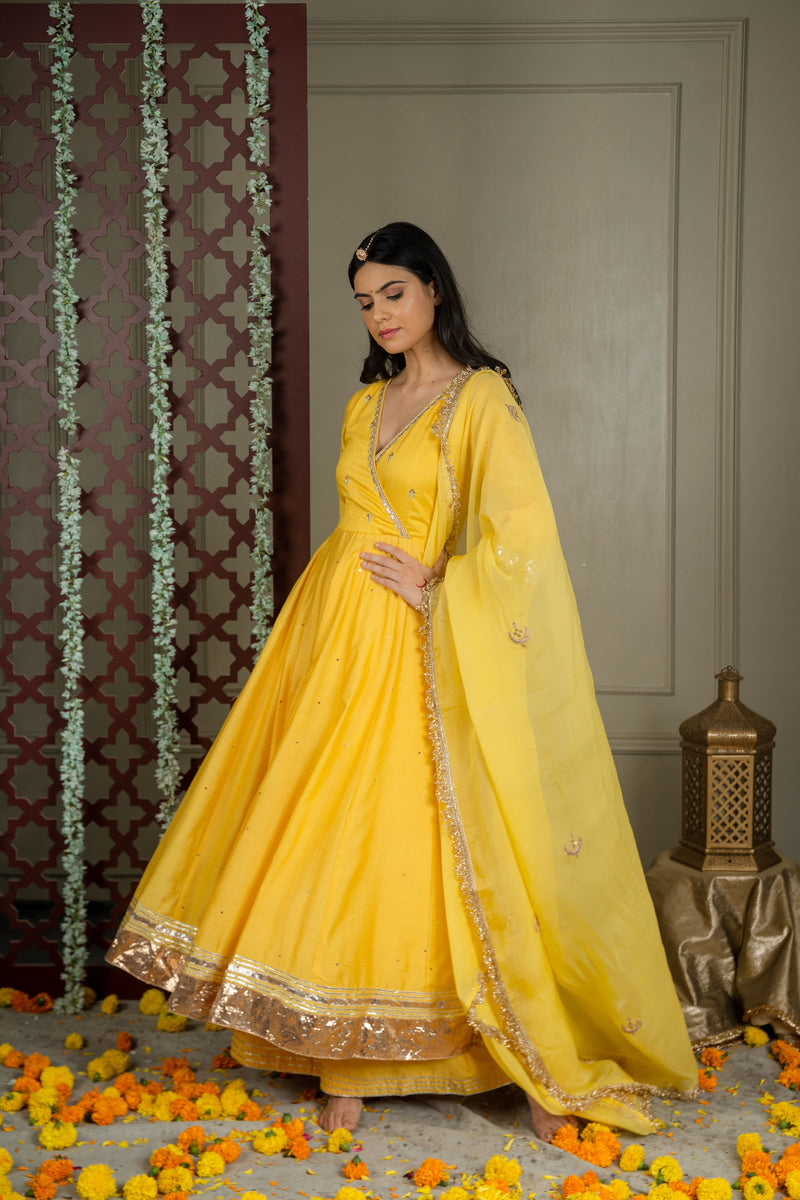 CY Light Yellow Organza Embroidered Dupatta Front 2