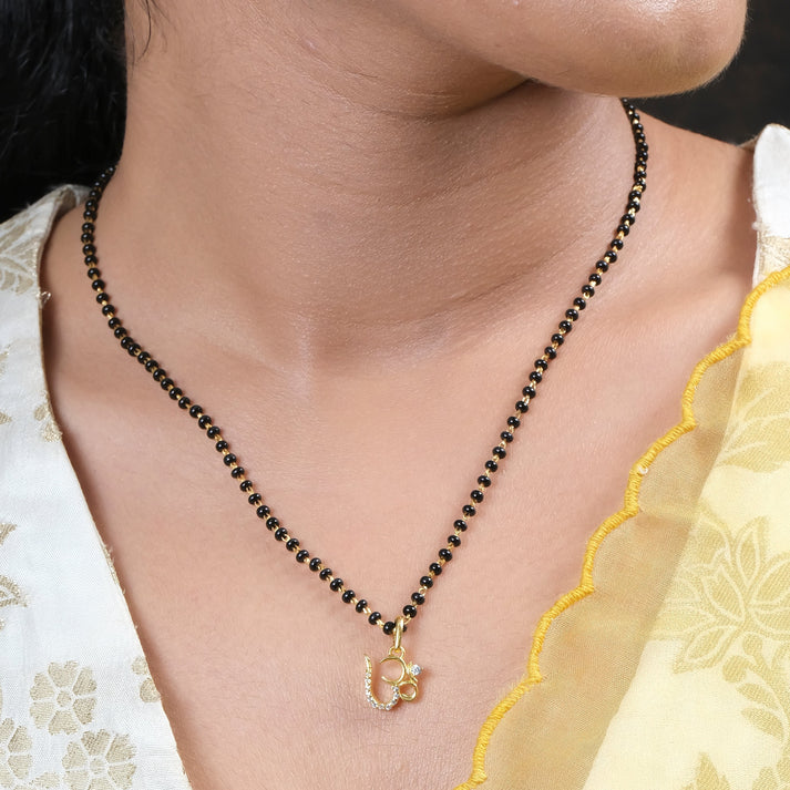 CY Sica Jewellery Aum Mangalsutra Front 2