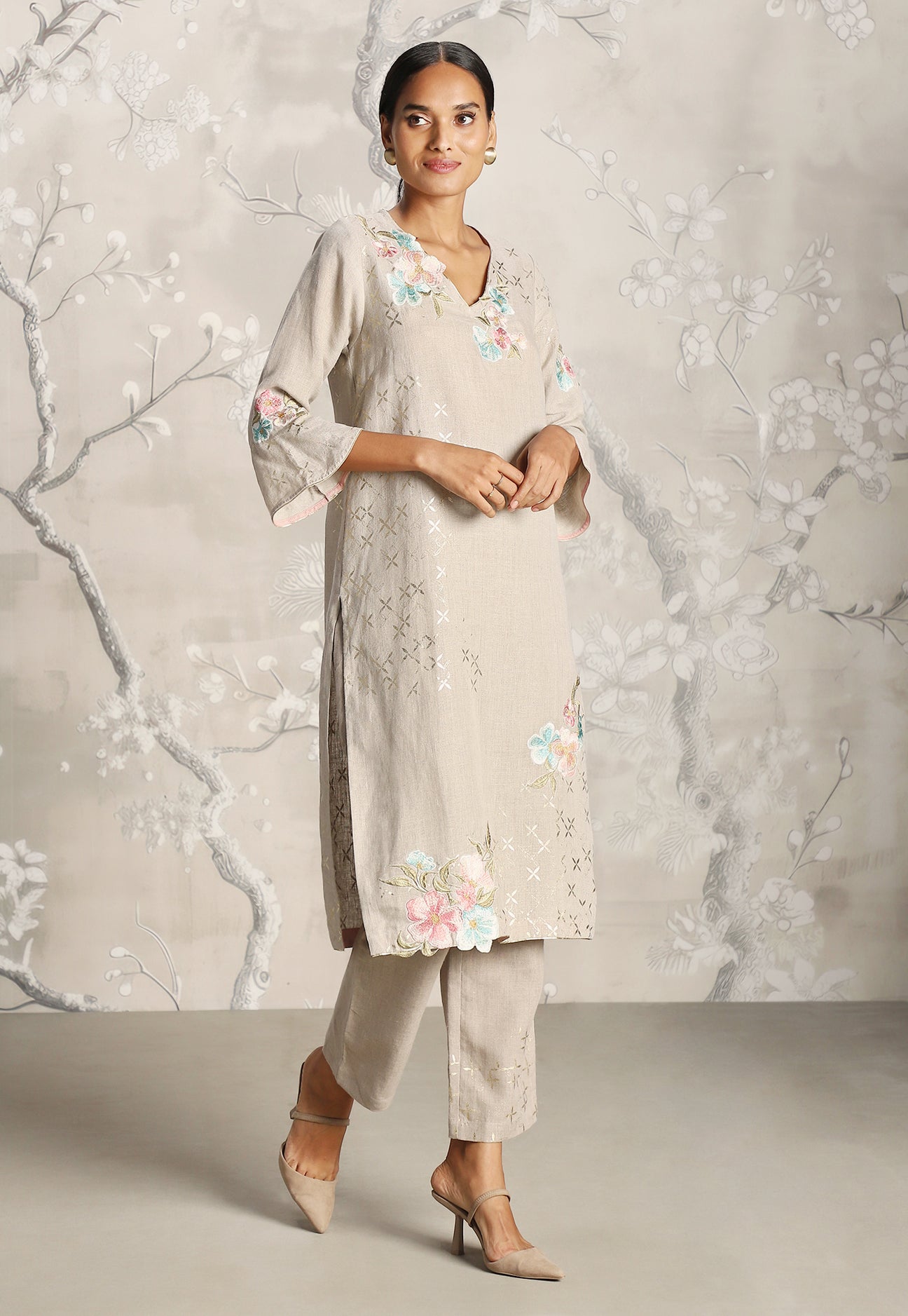 Corsage Kurta Set