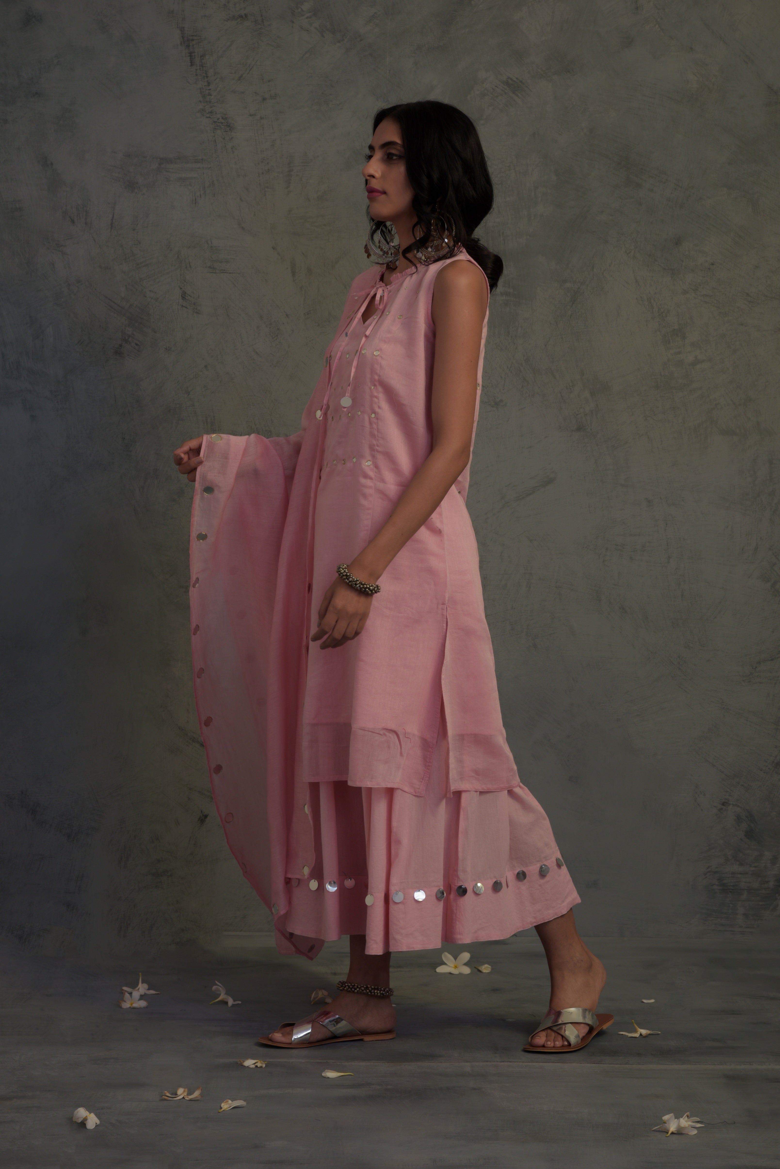 CY Charkhee Light Pink Sleeveless Kurta Side 1