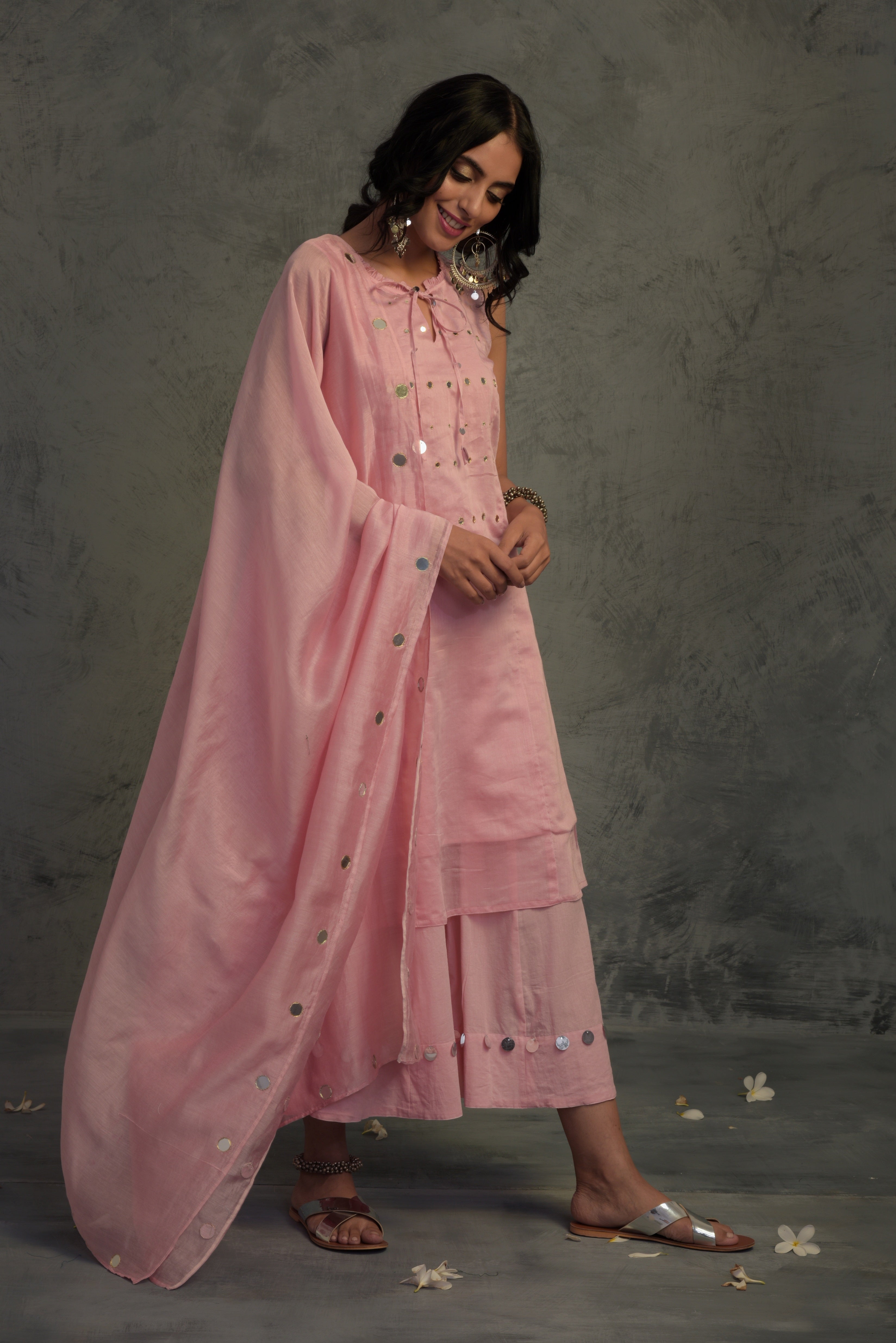 CY Charkhee Light Pink Sleeveless Kurta Front 2