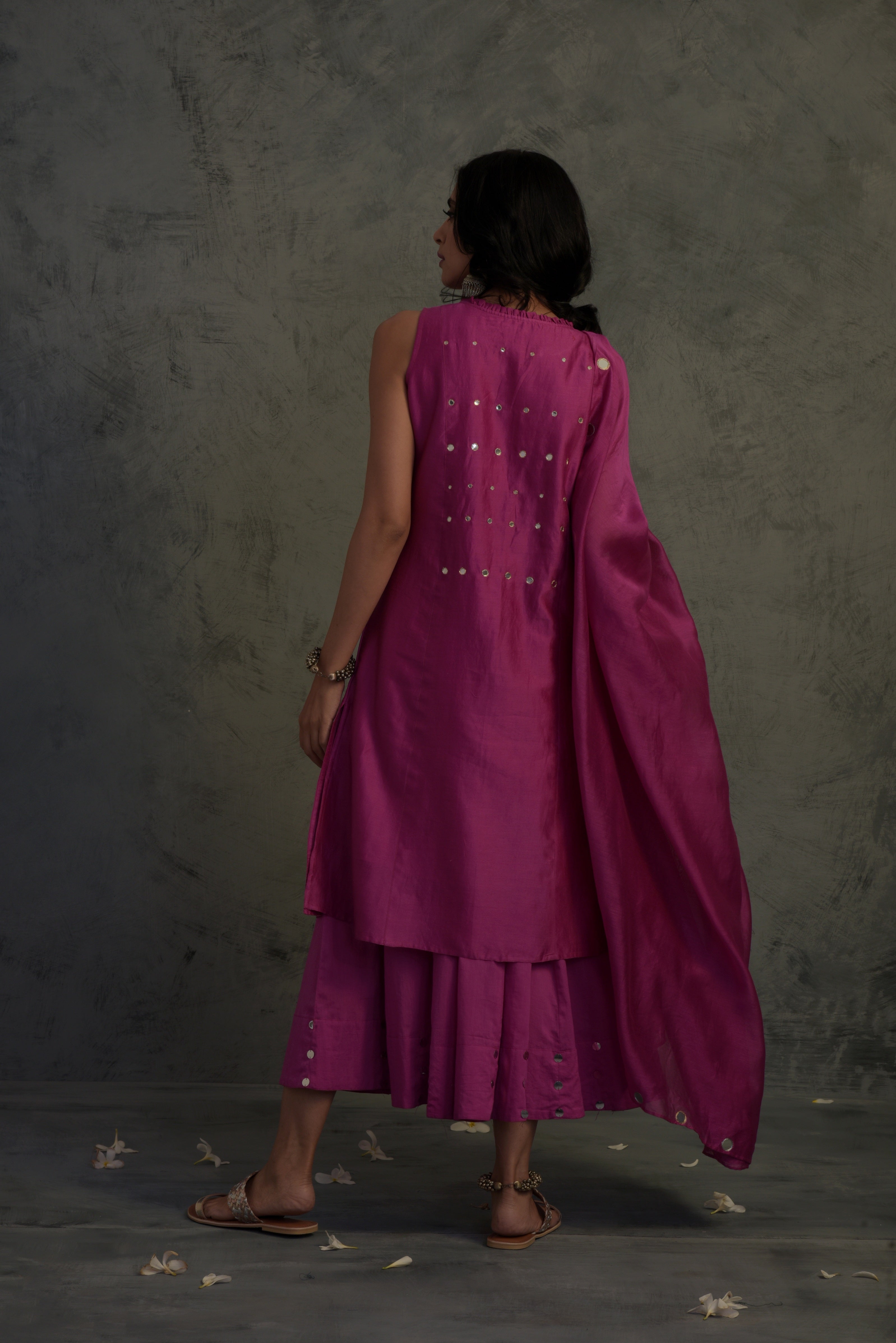 CY Charkhee Chanderi Tasseled Sleeveless Kurta Back 1