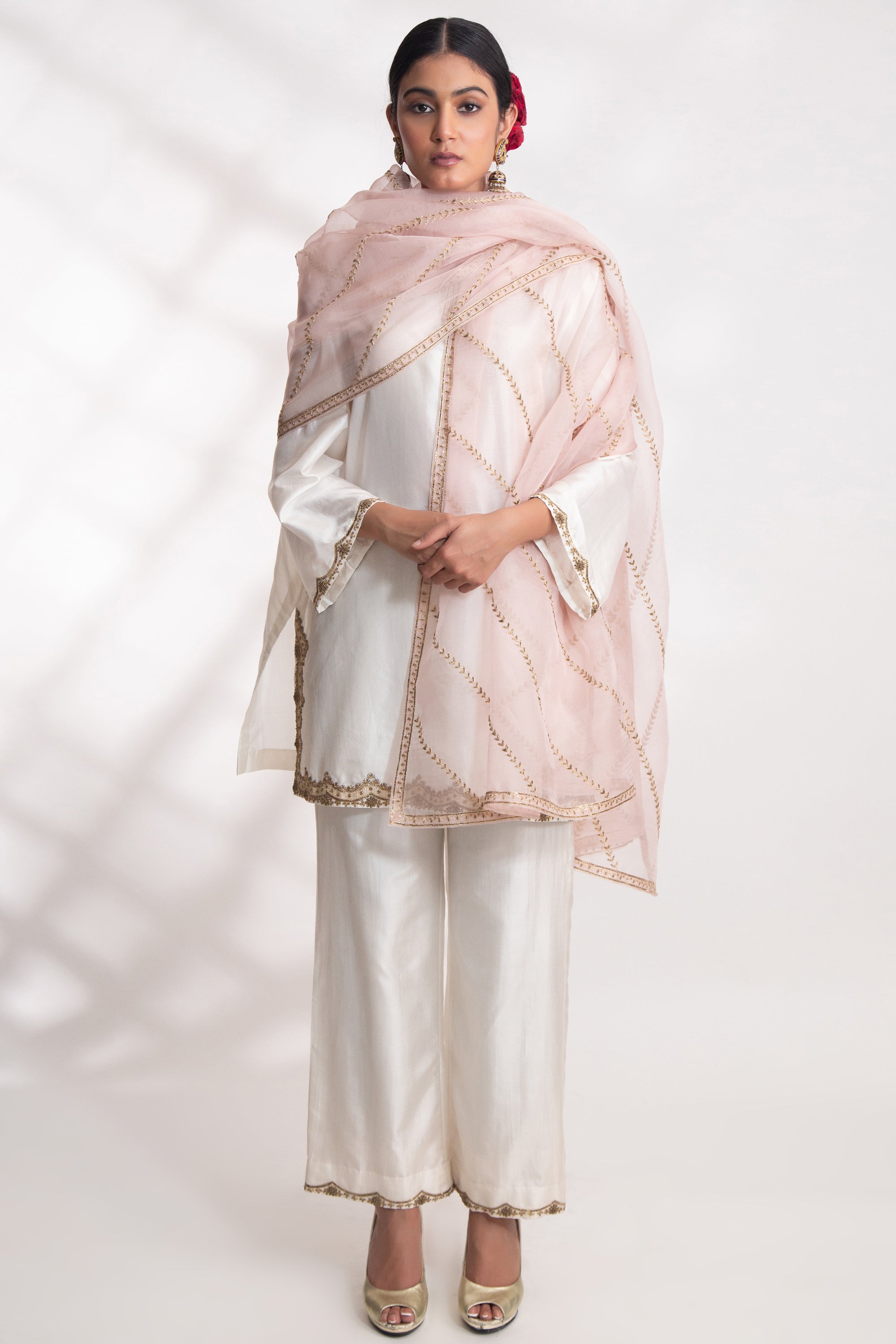 CY Chhaya Mehrotra Adya Pink Dupatta Front 2