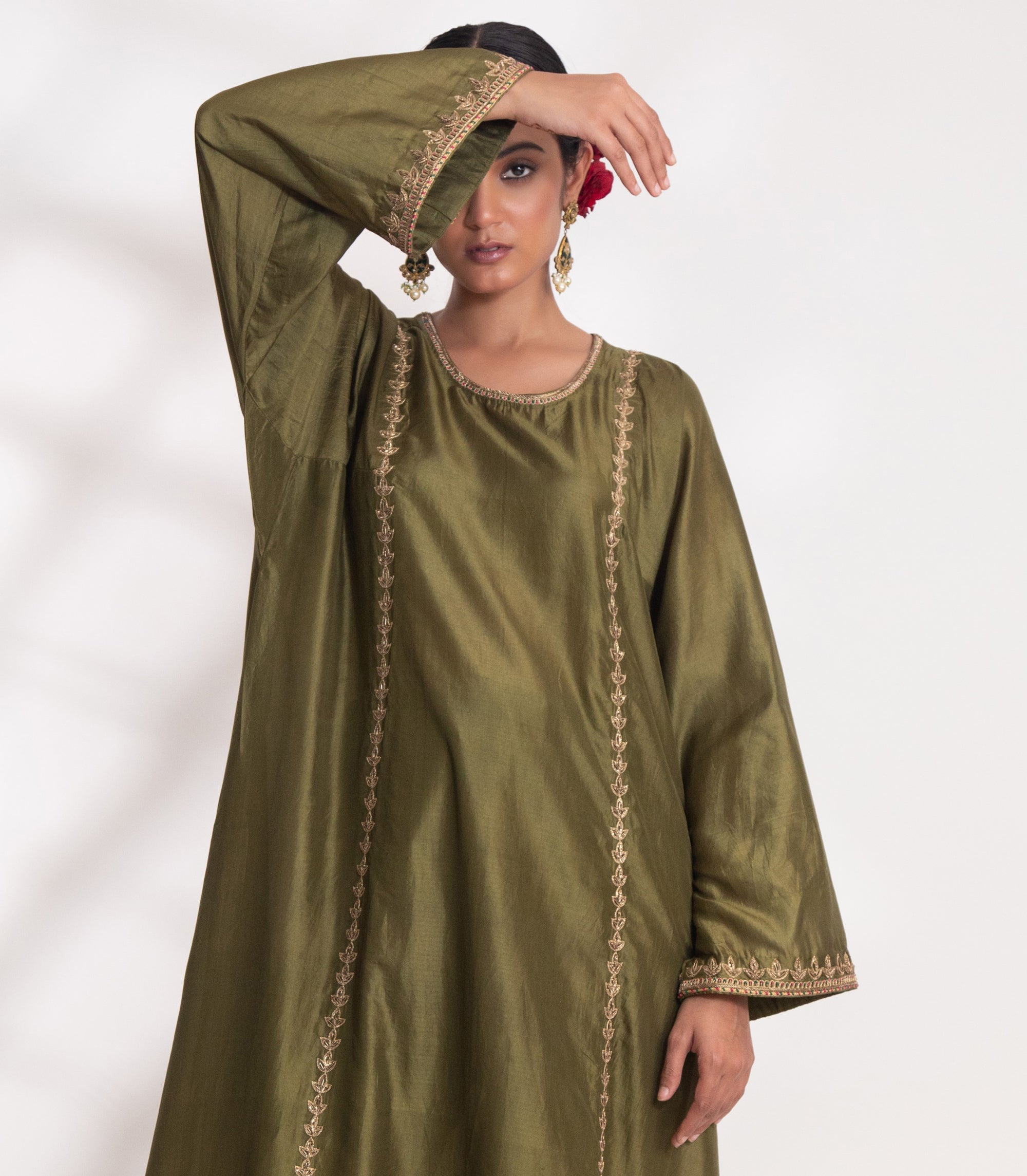 CY Chhaya Mehrotra Kanak Kurta Set Closeup 1