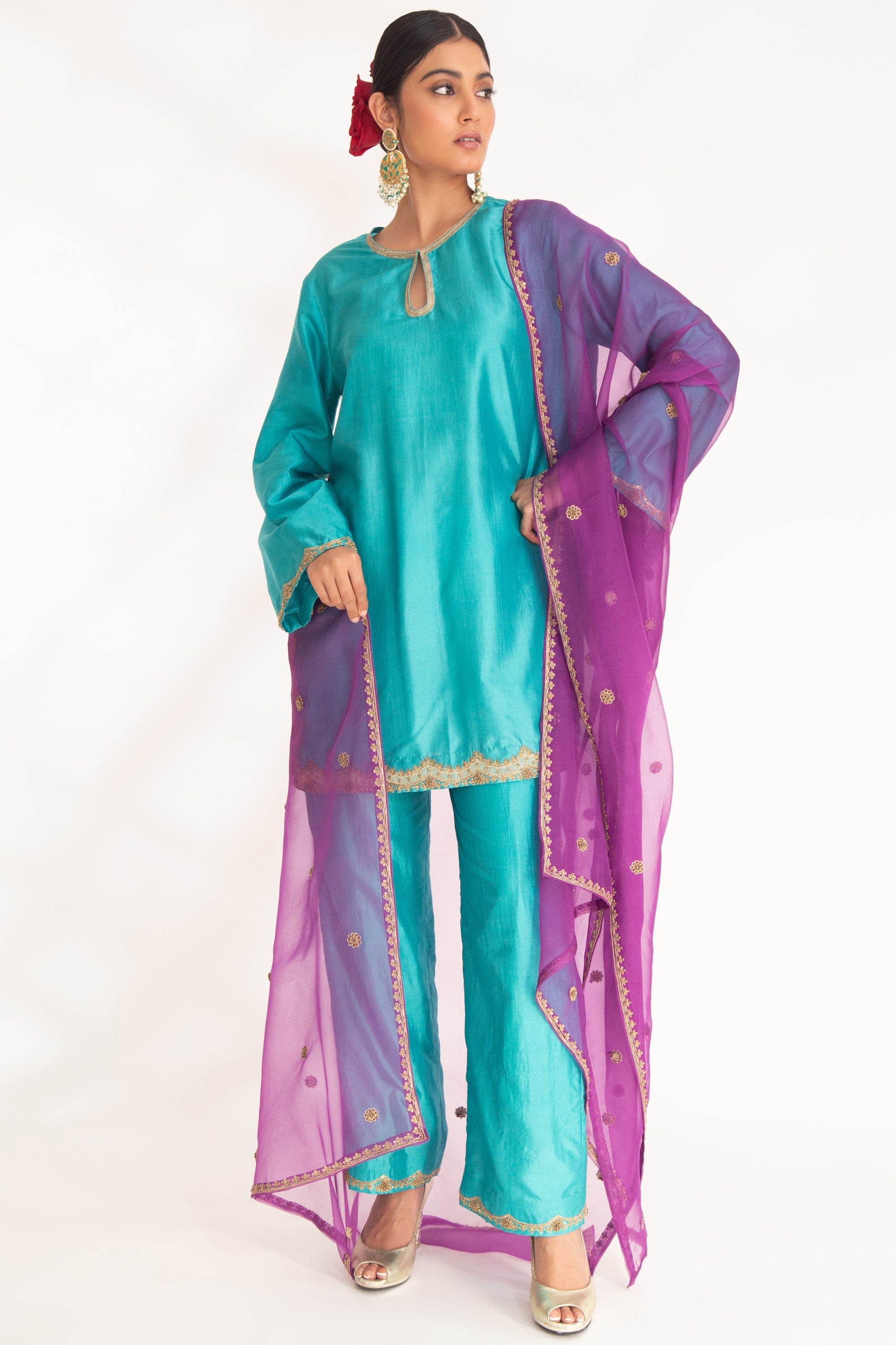 CY Chhaya Mehrotra Lekha Kurta Set Front 1