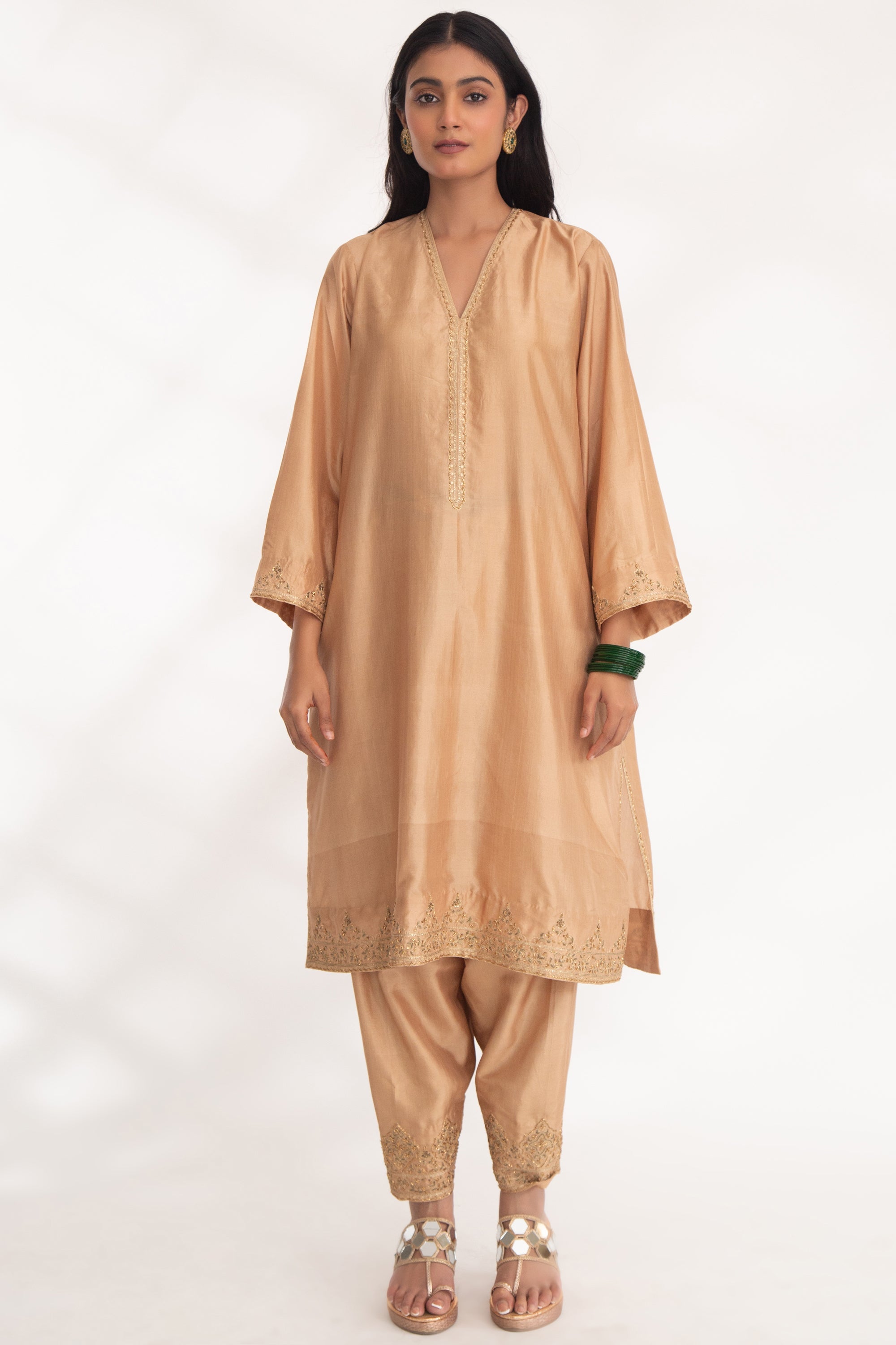 CY Chhaya Mehrotra Satya Kurta Set Front 1