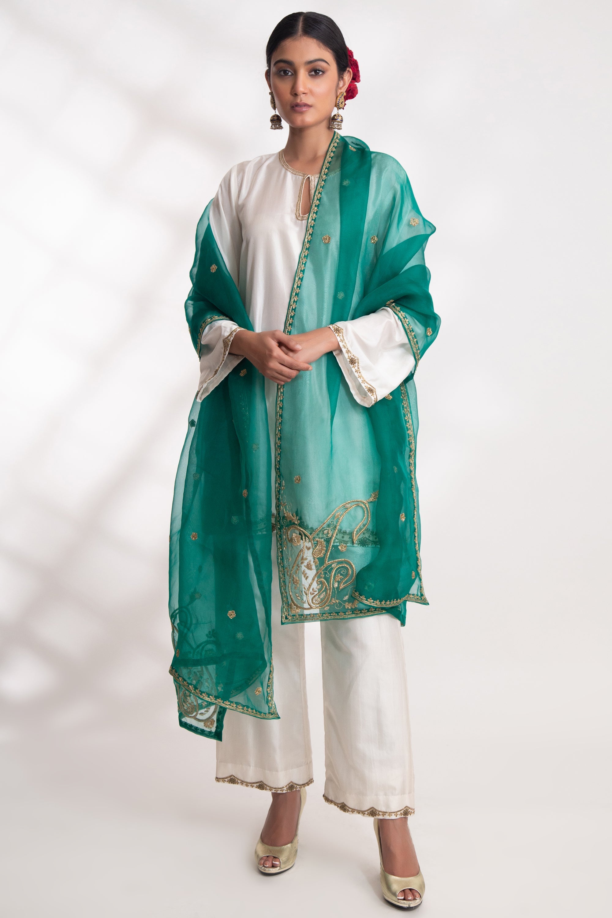 CY Chhaya Mehrotra Savi Green Dupatta Front 1