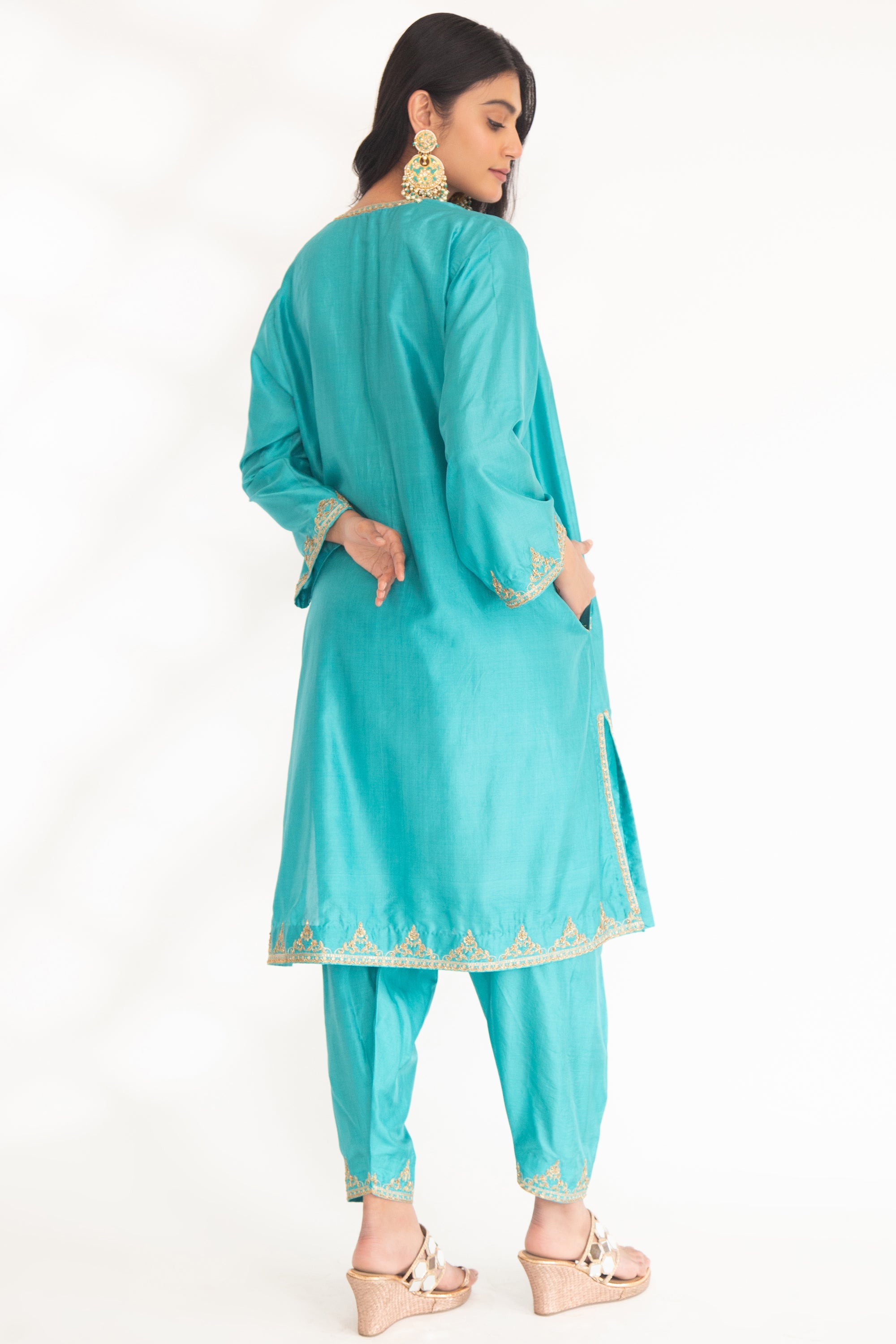 CY Chhaya Mehrotra Vedya Kurta Set Back 1