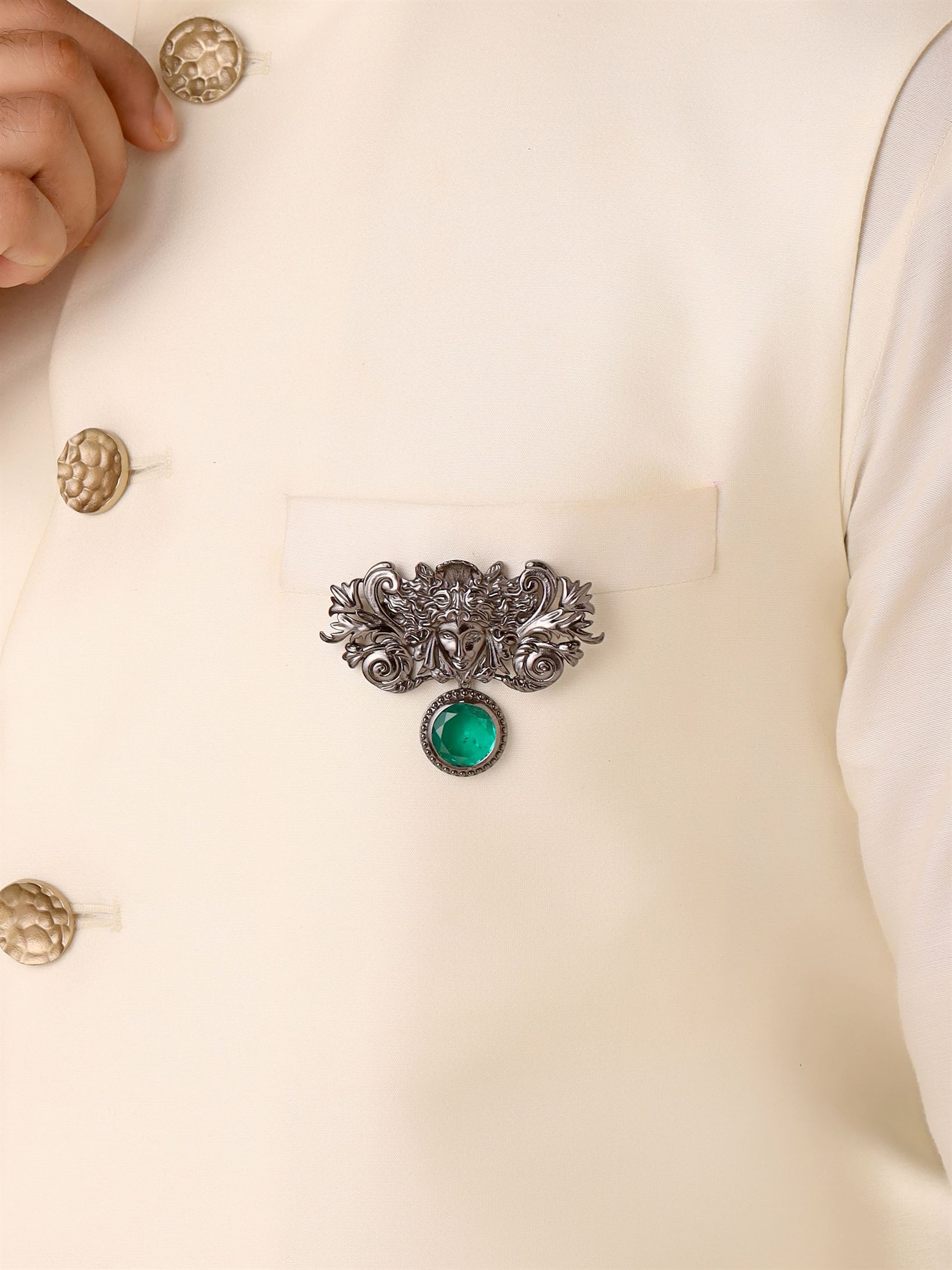 CY Cosa Nostraa Medusa Green Brooch Closeup 1