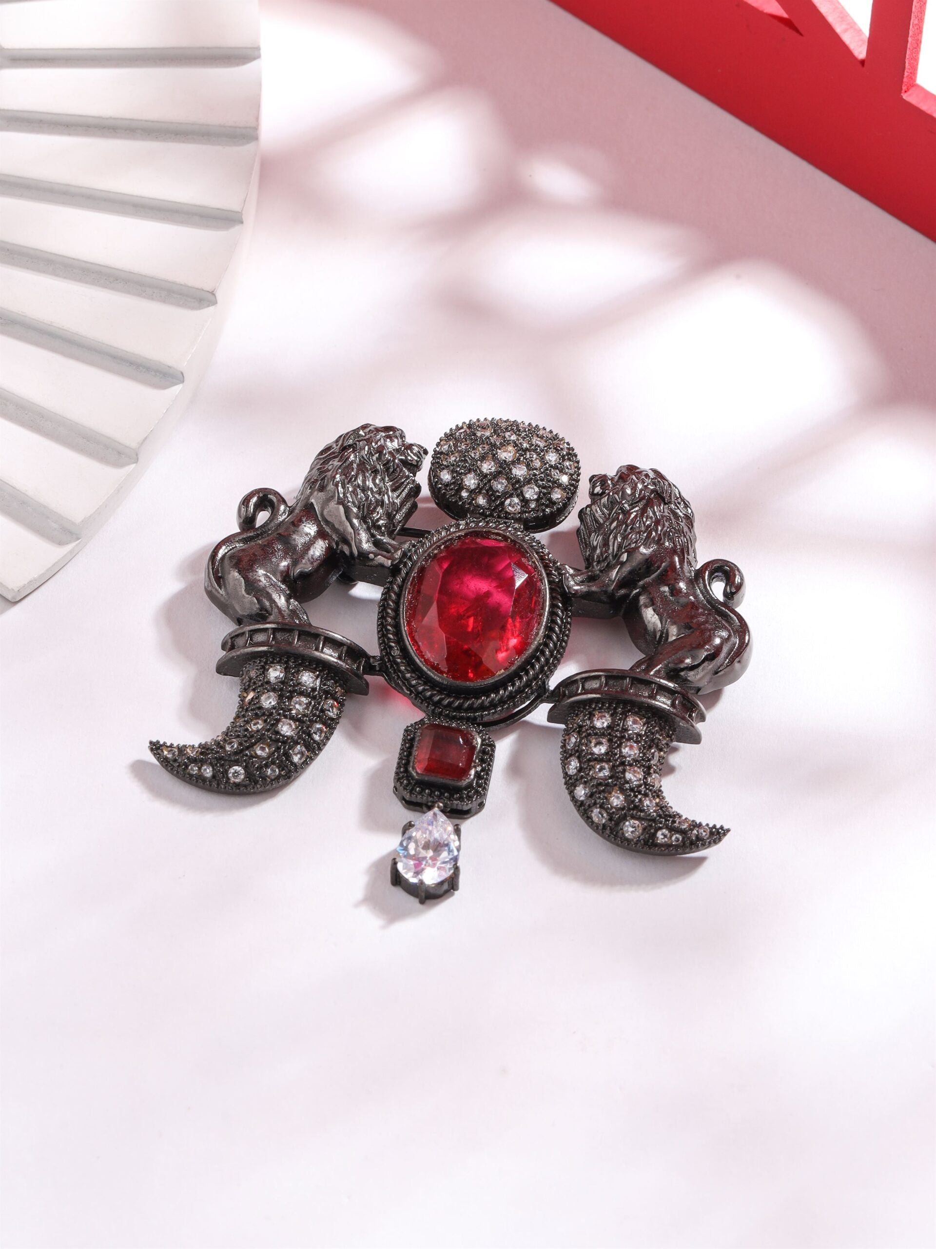 CY Cosa Nostraa Shehenshah-e-Jungle Brooch Front 1