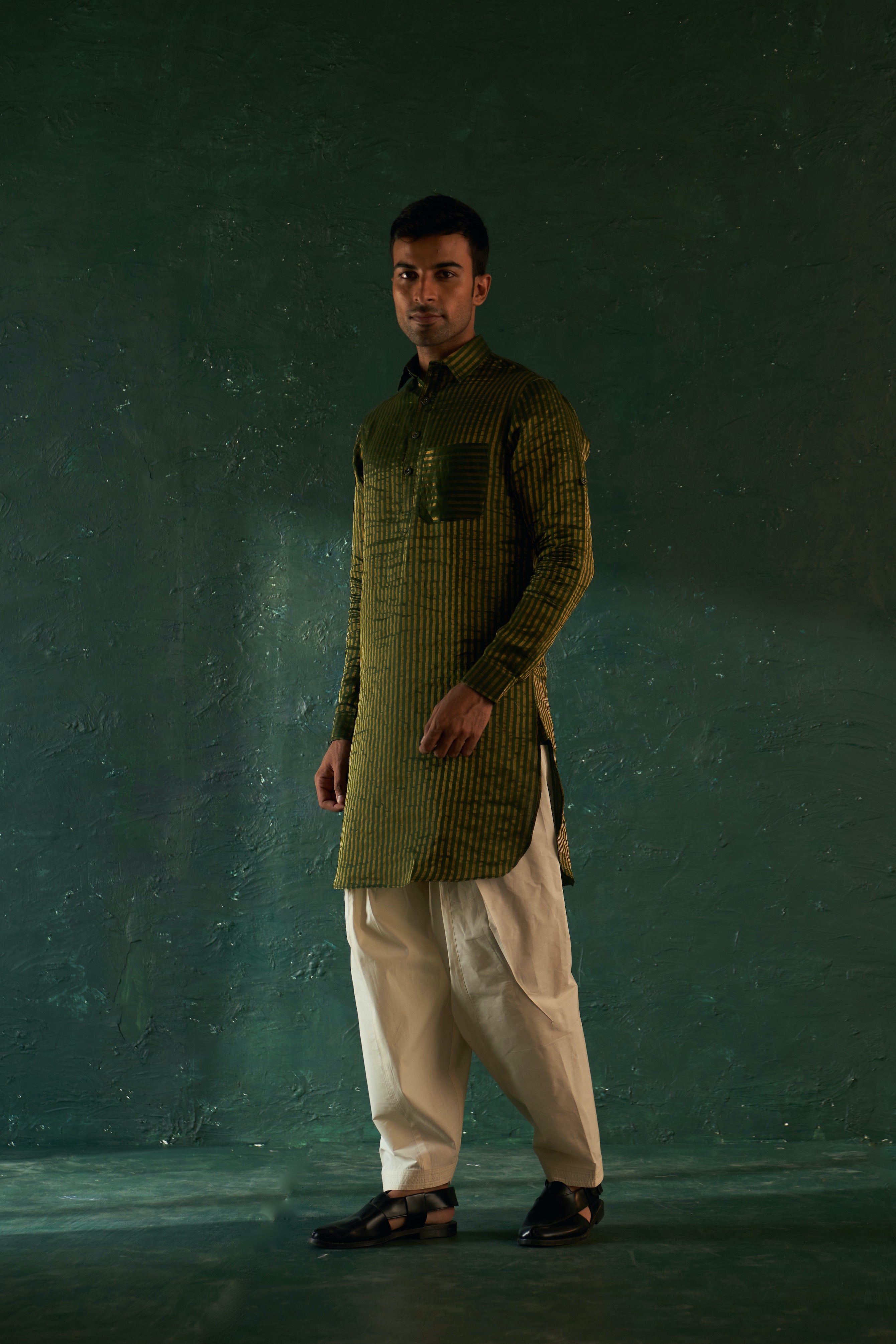 CY Charkhee Deep Green Tissue Stripe Pathani Kurta With Bundi Closeup 1