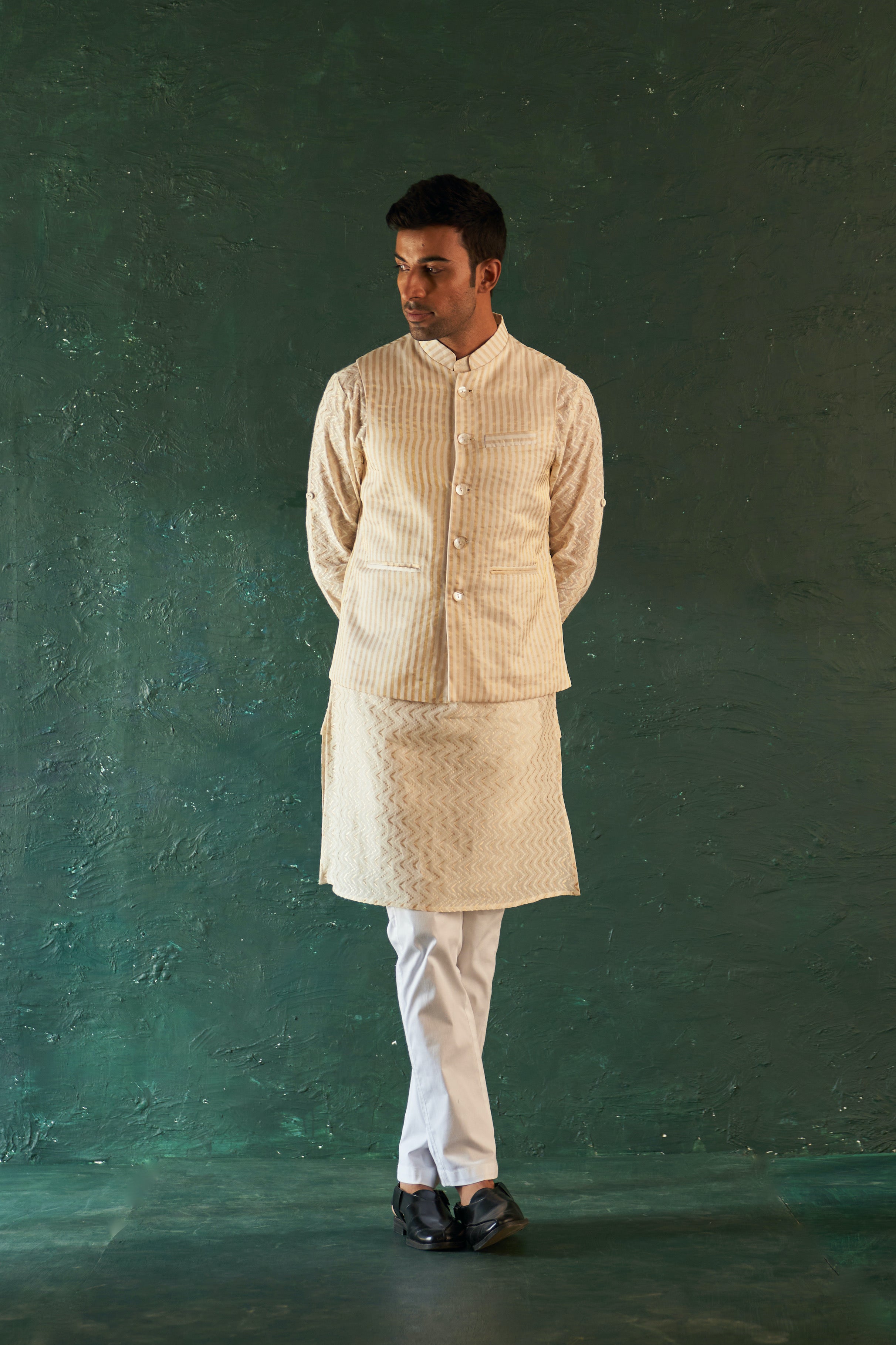 CY Charkhee White Chevron Straight Kurta Set With Bundi Front 1