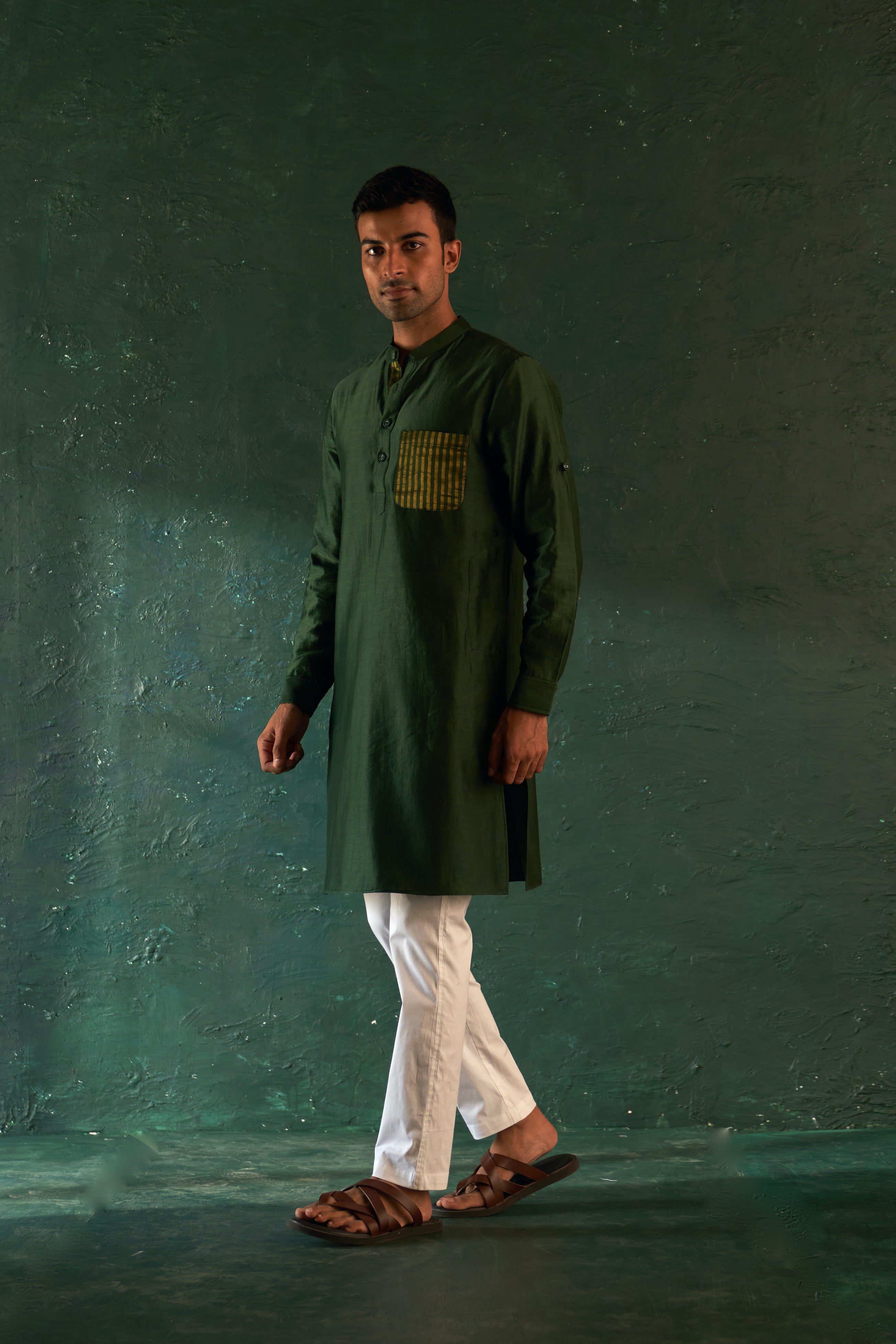 CY Charkhee Deep Green Straight Kurta Set With Bundi Front 3