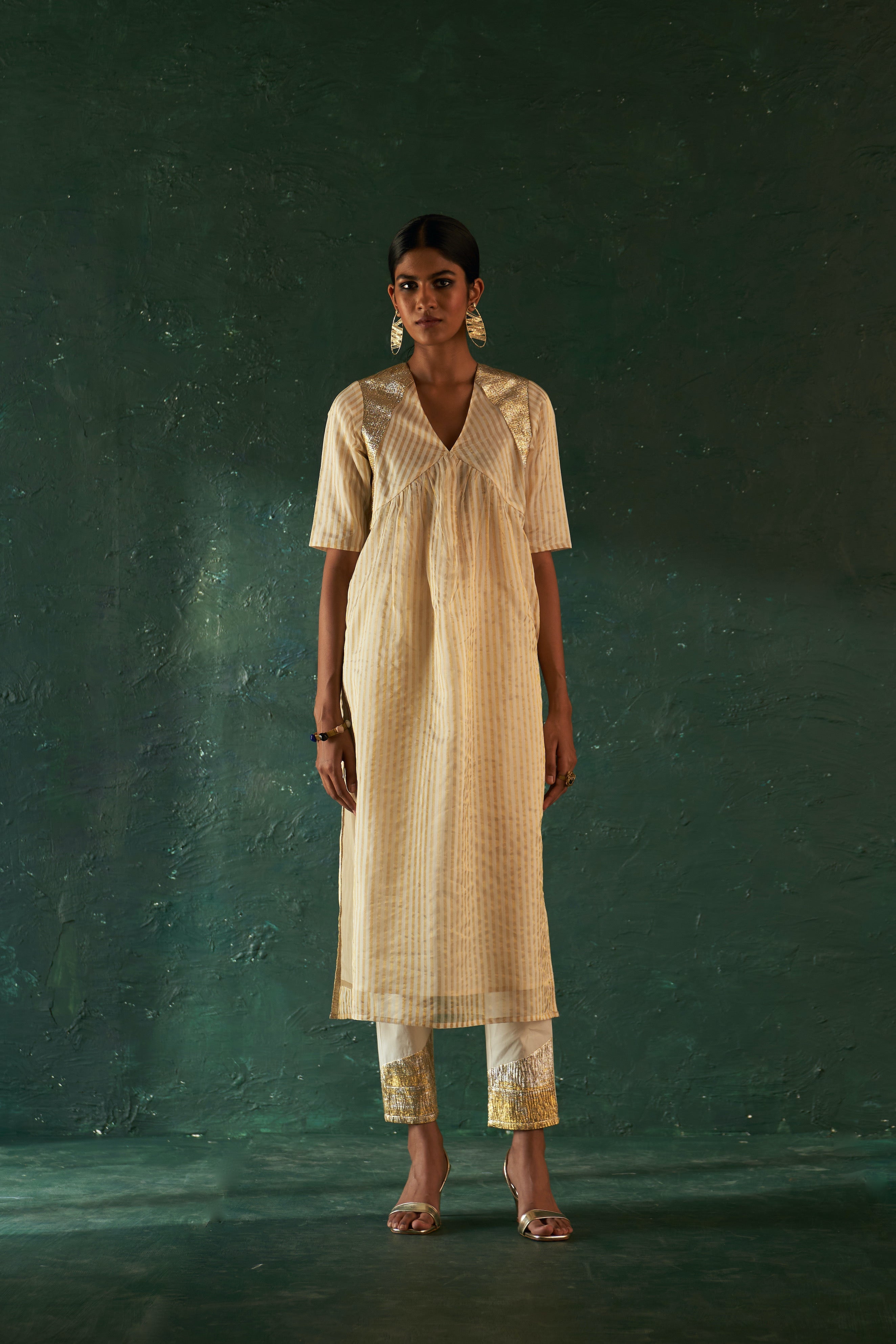 CY Charkhee Ivory Tissue Stripe Kurta Front 3