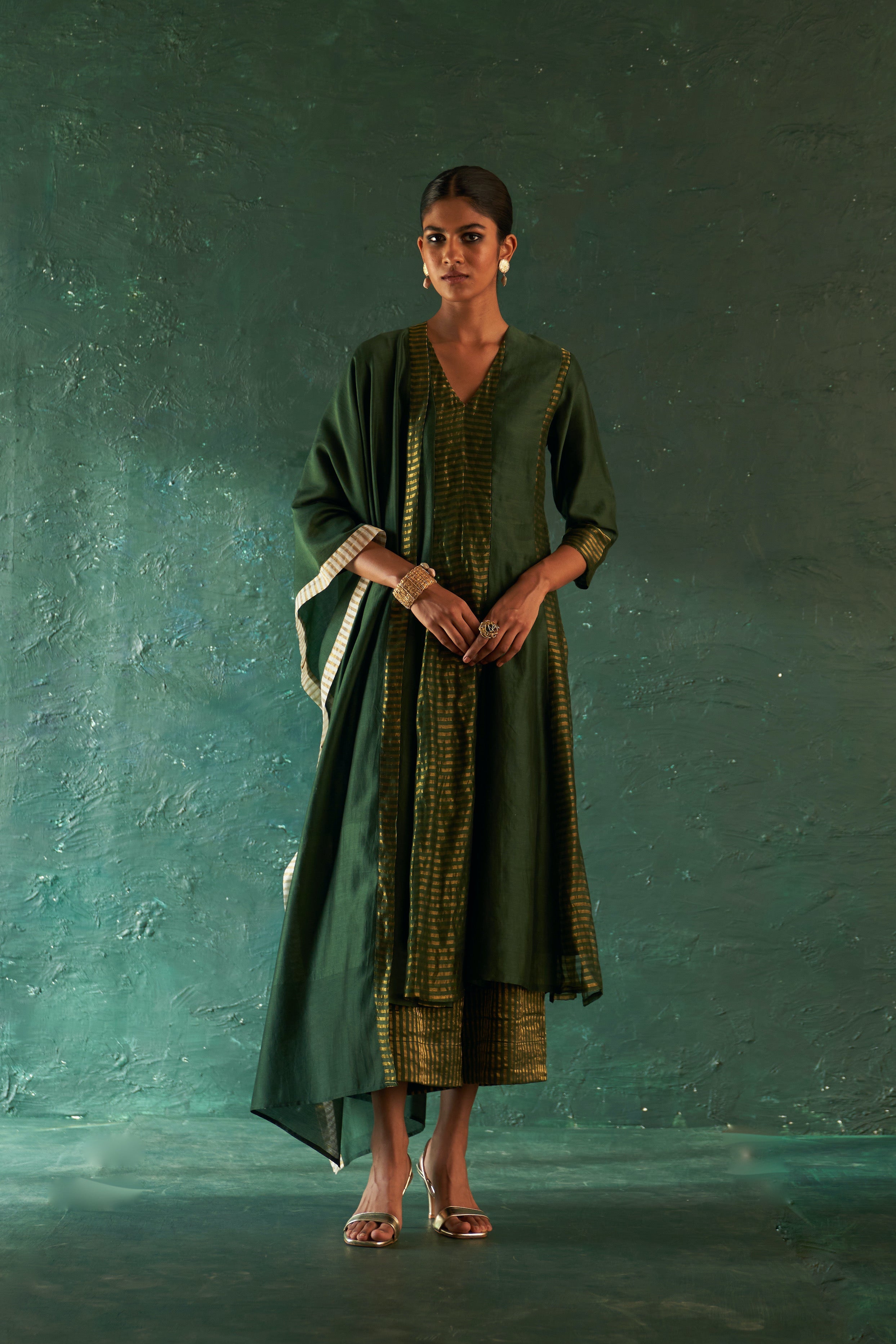 CY Charkhee Deep Green Chanderi Kurta Front 1