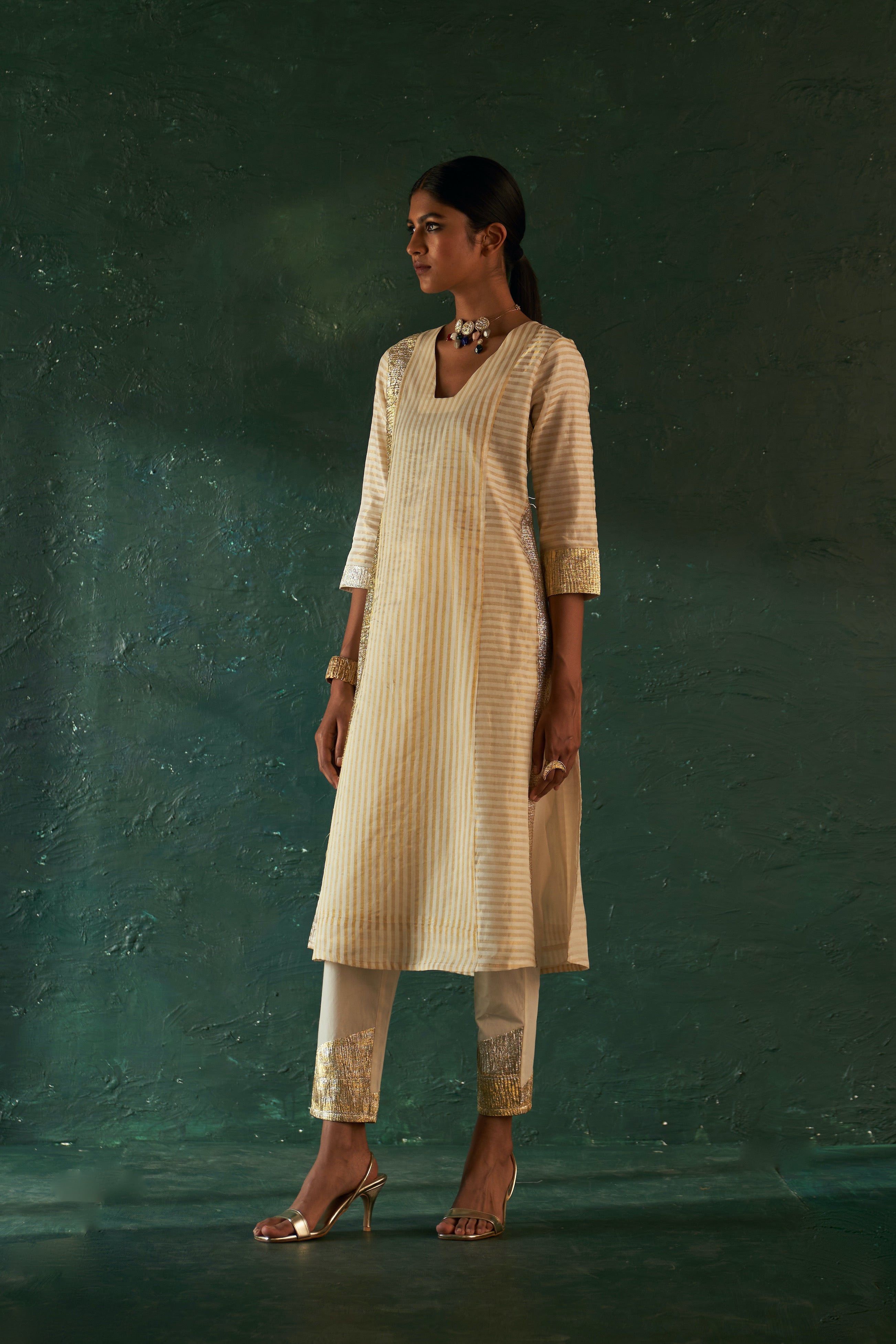 CY Charkhee Ivory Stripe Kurta Front 3