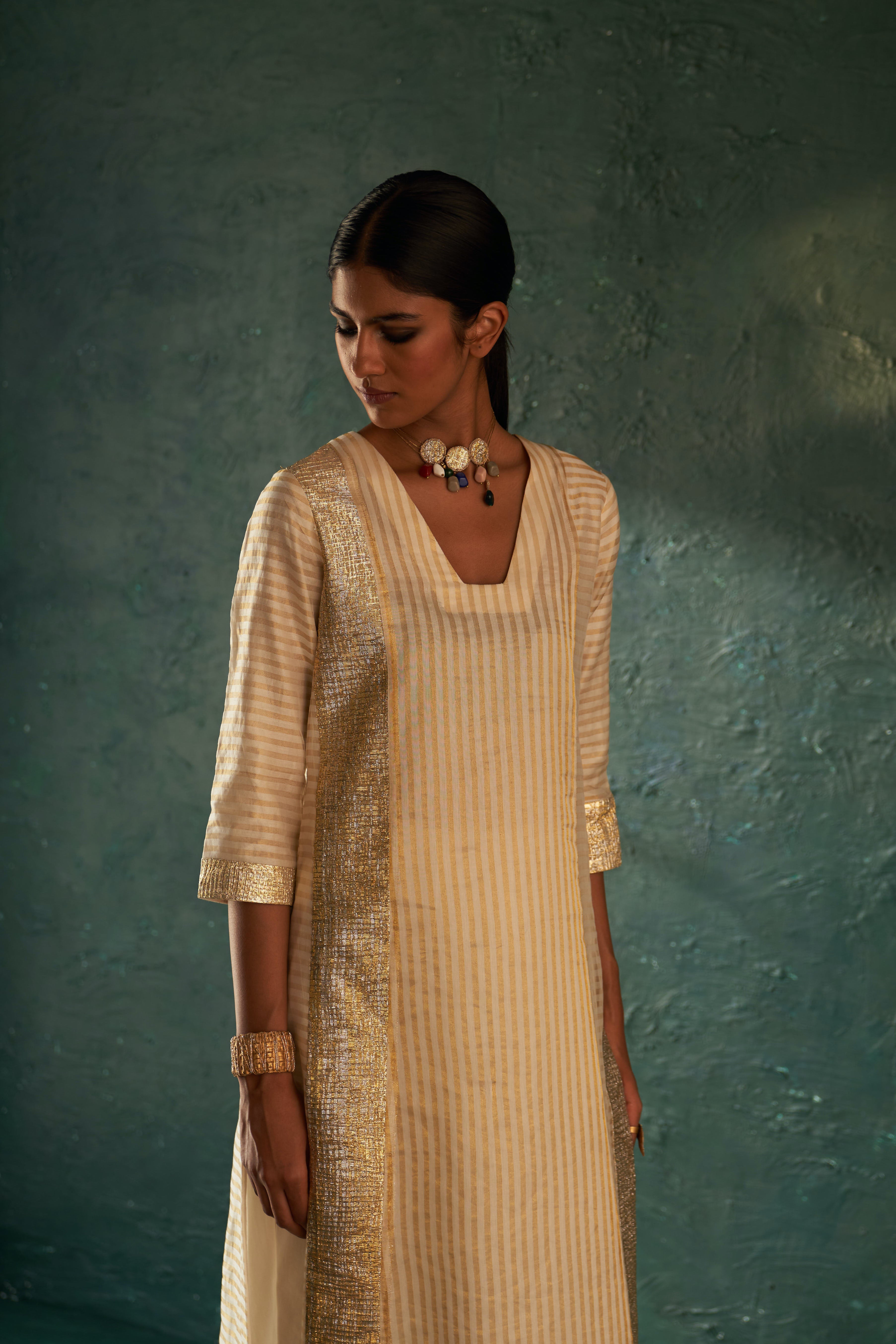 CY Charkhee Ivory Stripe Kurta Closeup 2