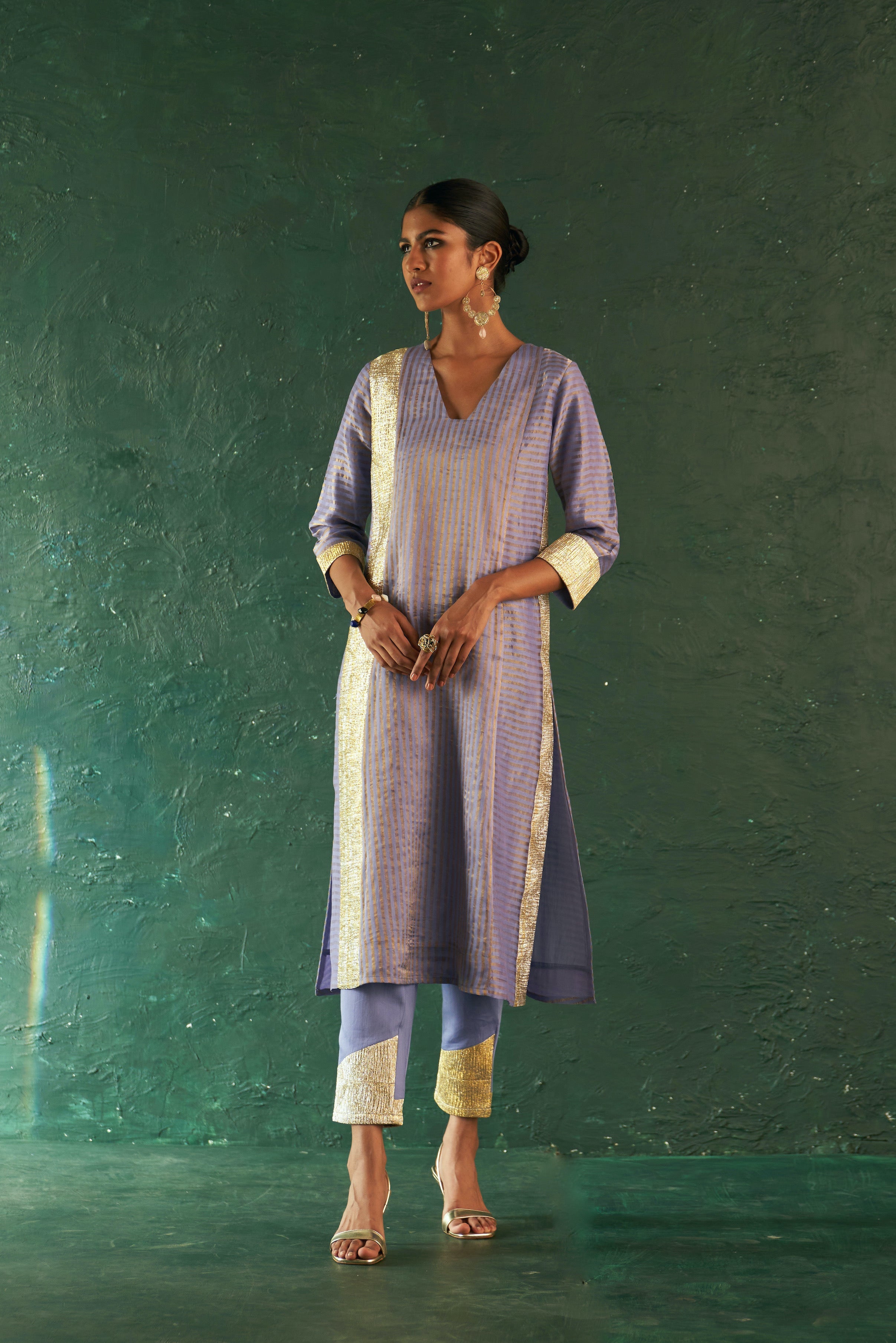 CY Charkhee Lavender Stripes Kurta Side 2