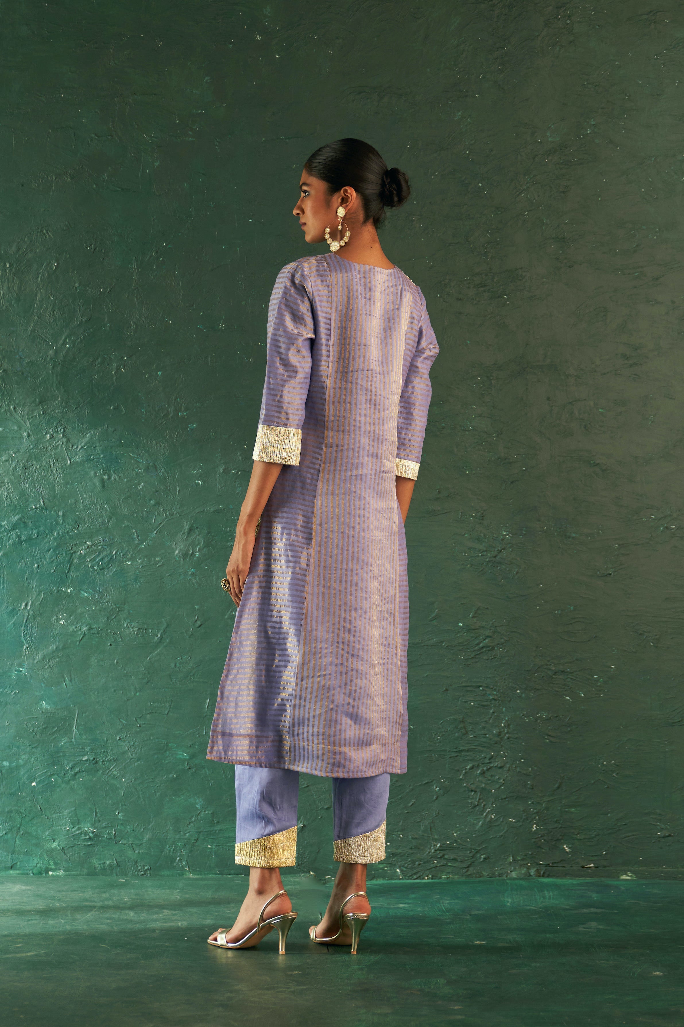 CY Charkhee Lavender Stripes Kurta Back 2