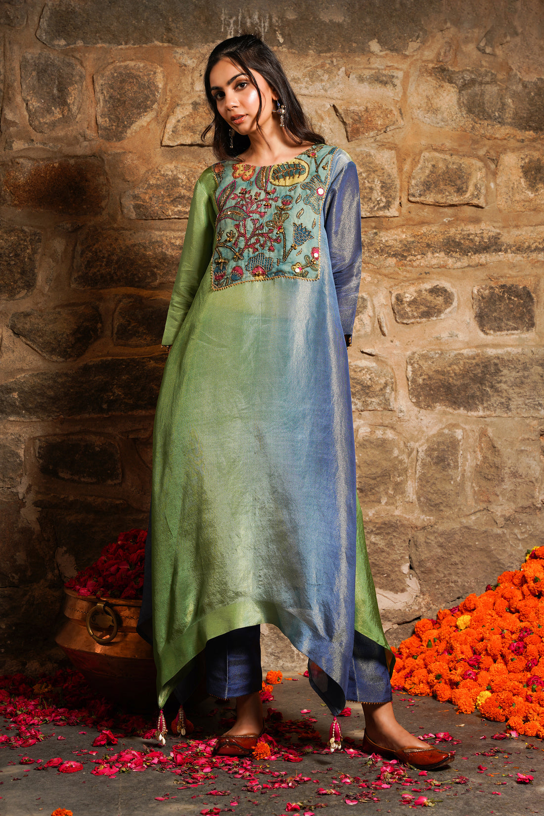 Zoha-Enchanted Green And Blue Ombre Kurti Set