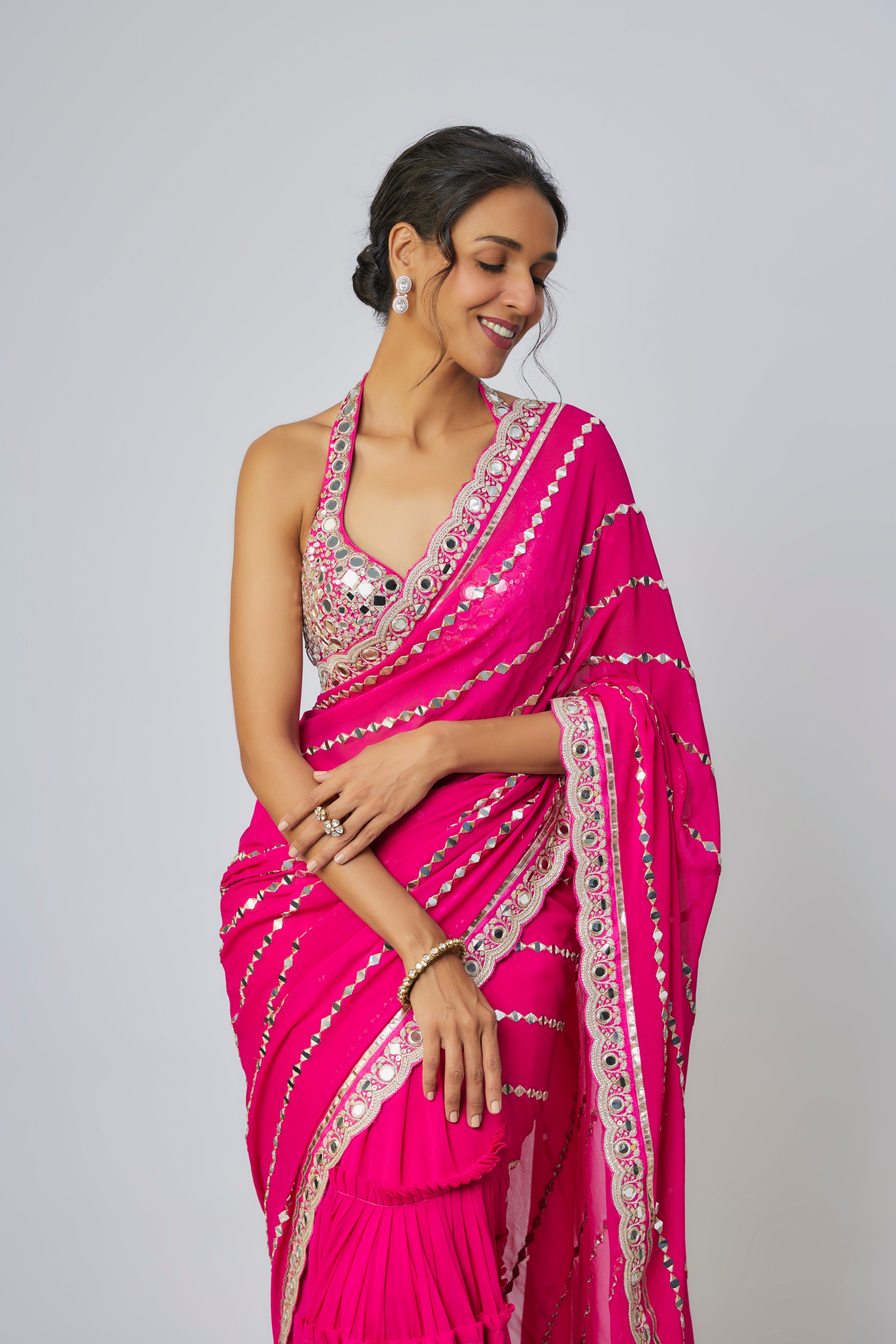 CY Gopi Vaid Aradhana Rain Pink Saree Set Closeup 1