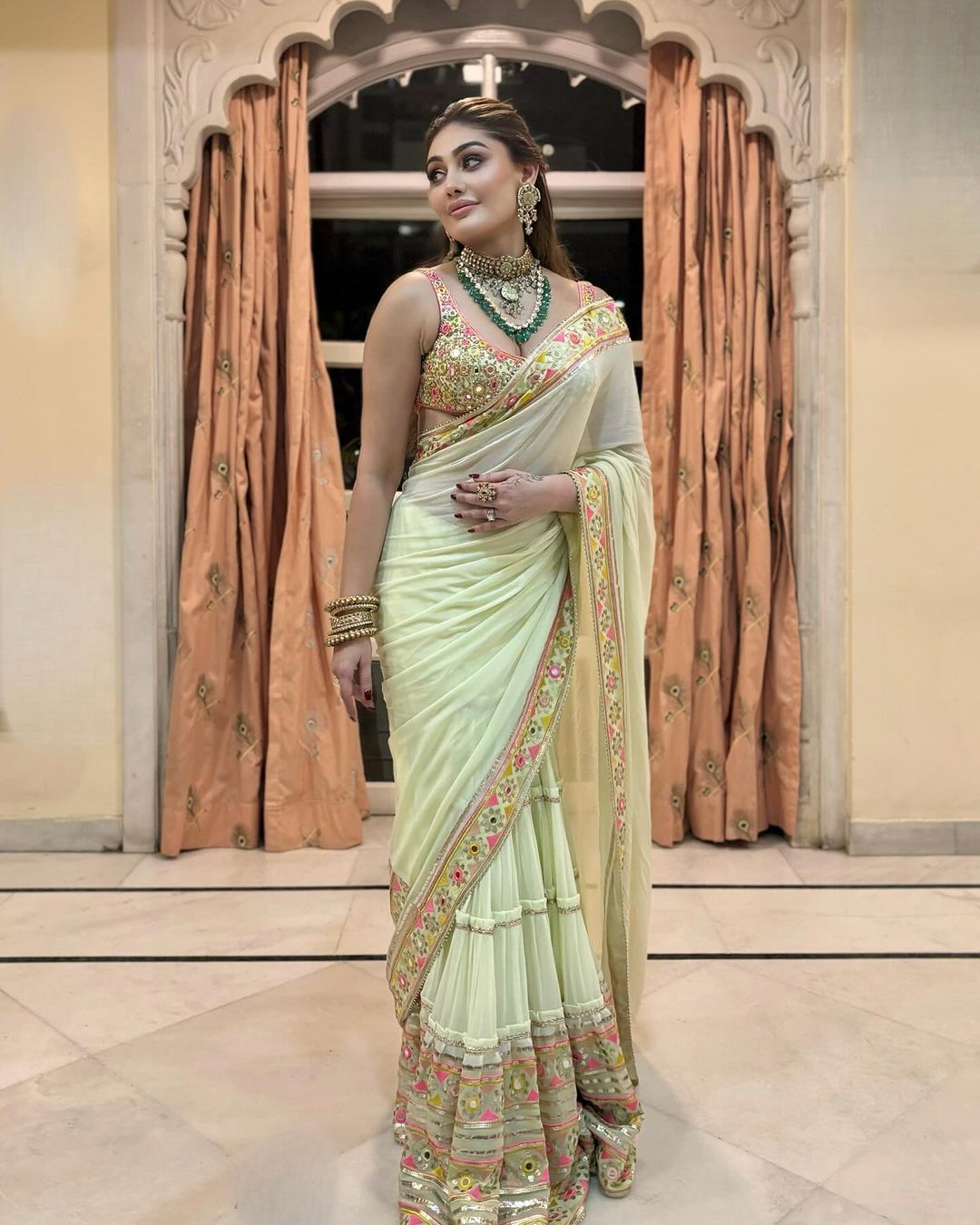 CY Gopi Vaid Shefali Saree Front 1