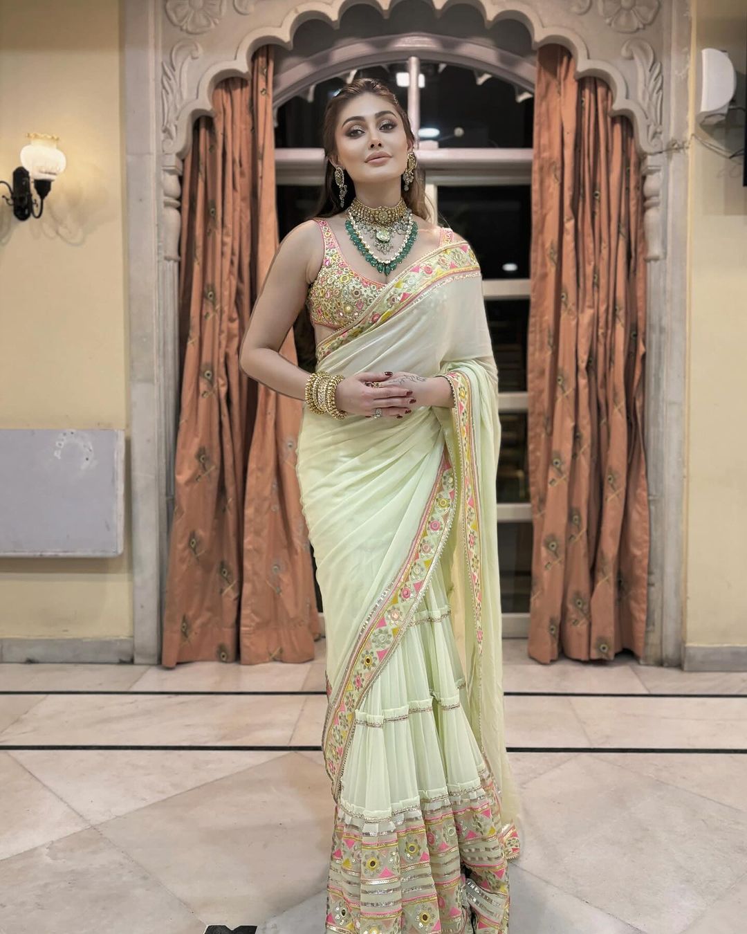 CY Gopi Vaid Shefali Saree Front 2