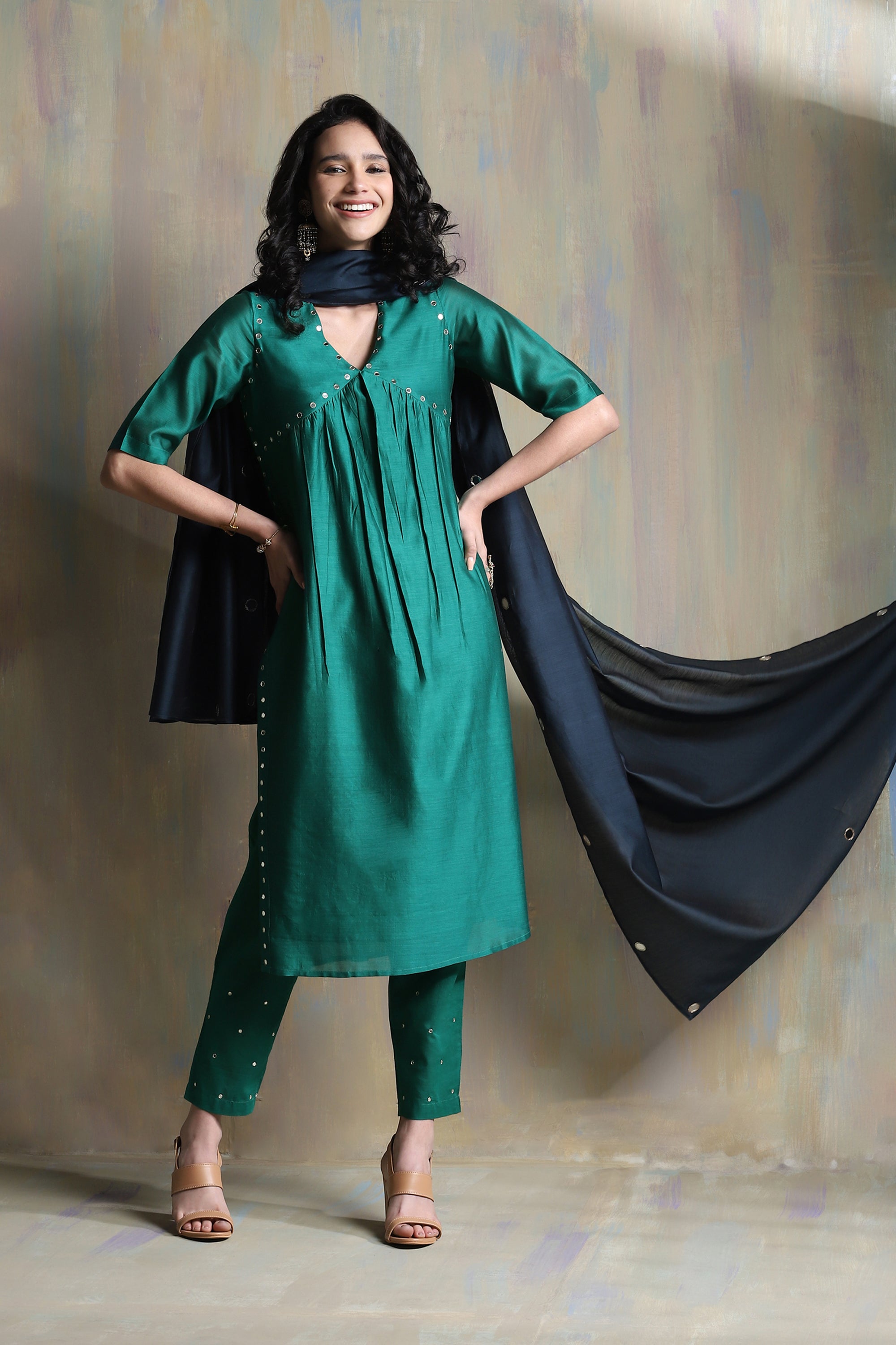 CY Charkhee Emerald Green High Slit Kurta Front 1