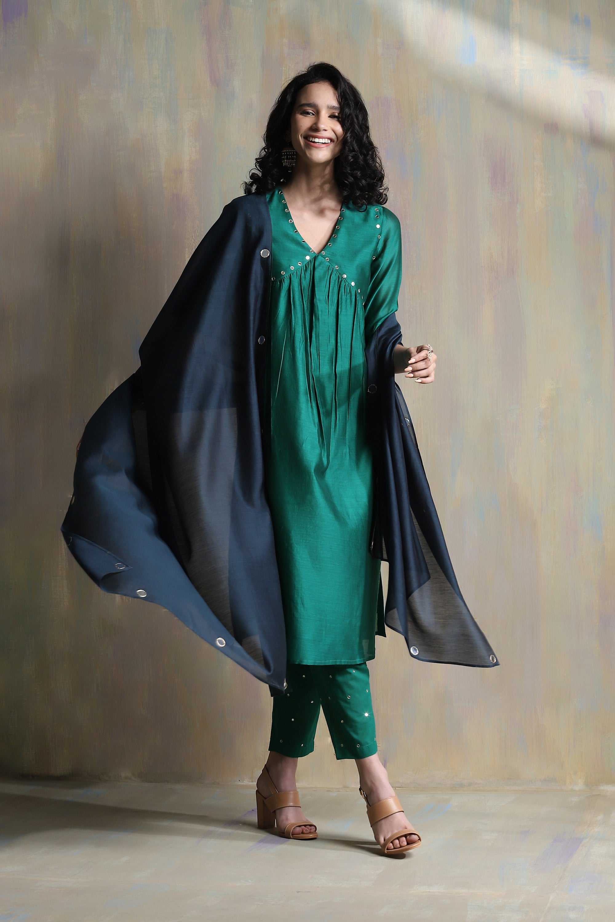 CY Charkhee Emerald Green High Slit Kurta Front 2