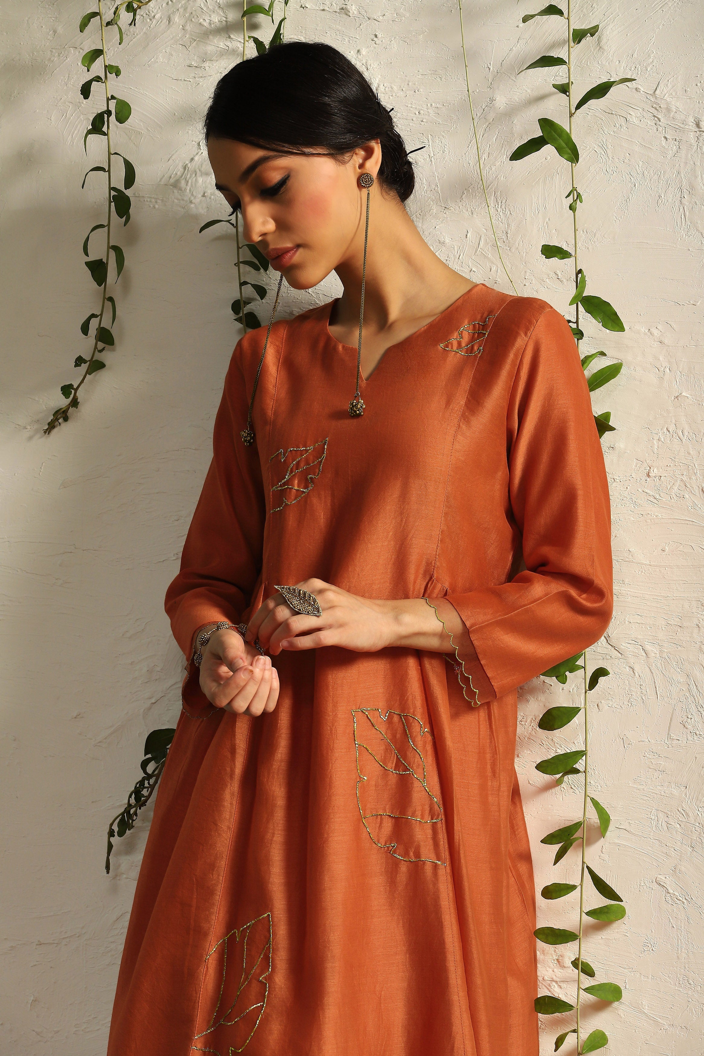 CY Charkhee Spice Orange Side Gathered Kurta Closeup 1