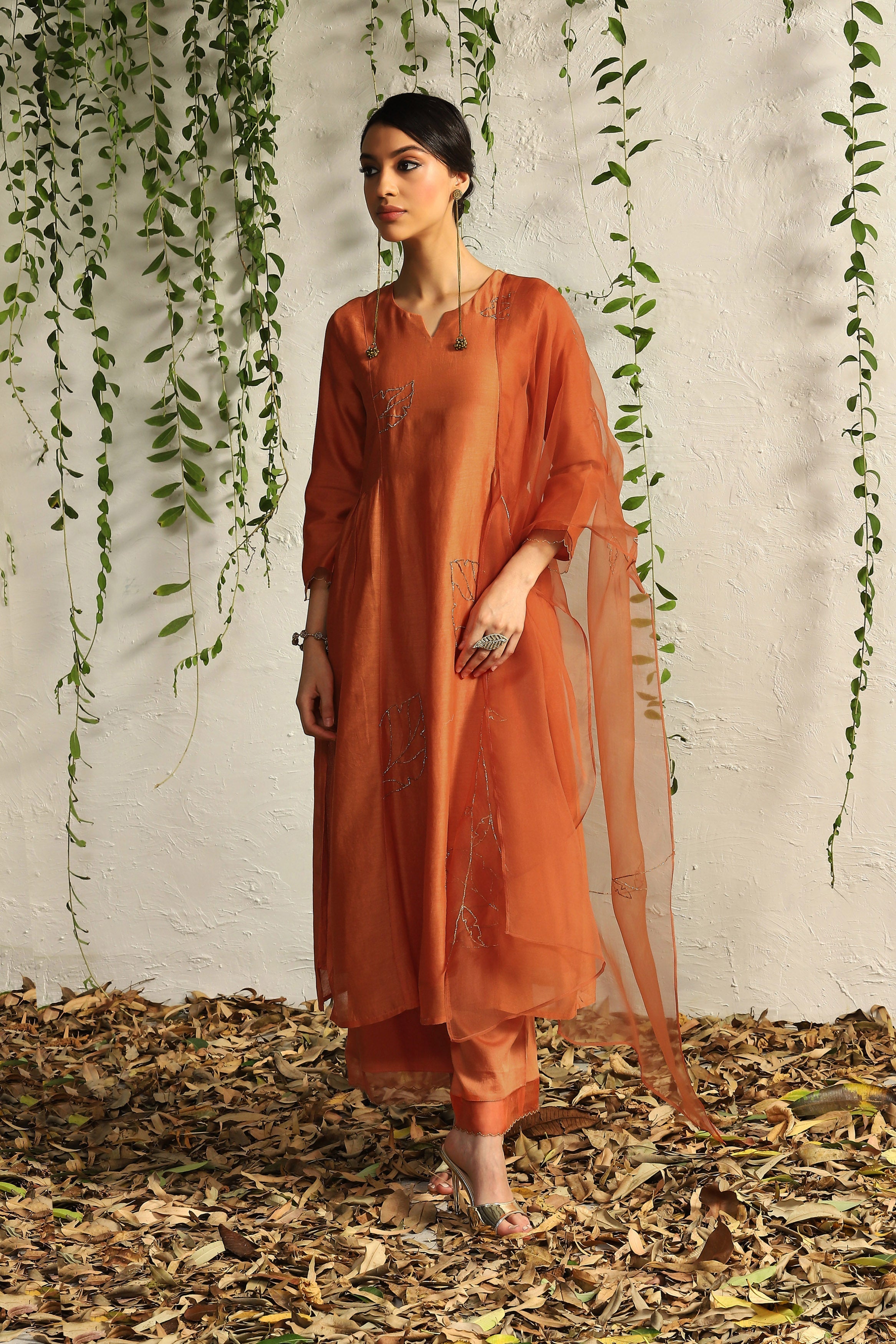 CY Charkhee Spice Orange Side Gathered Kurta Side 2