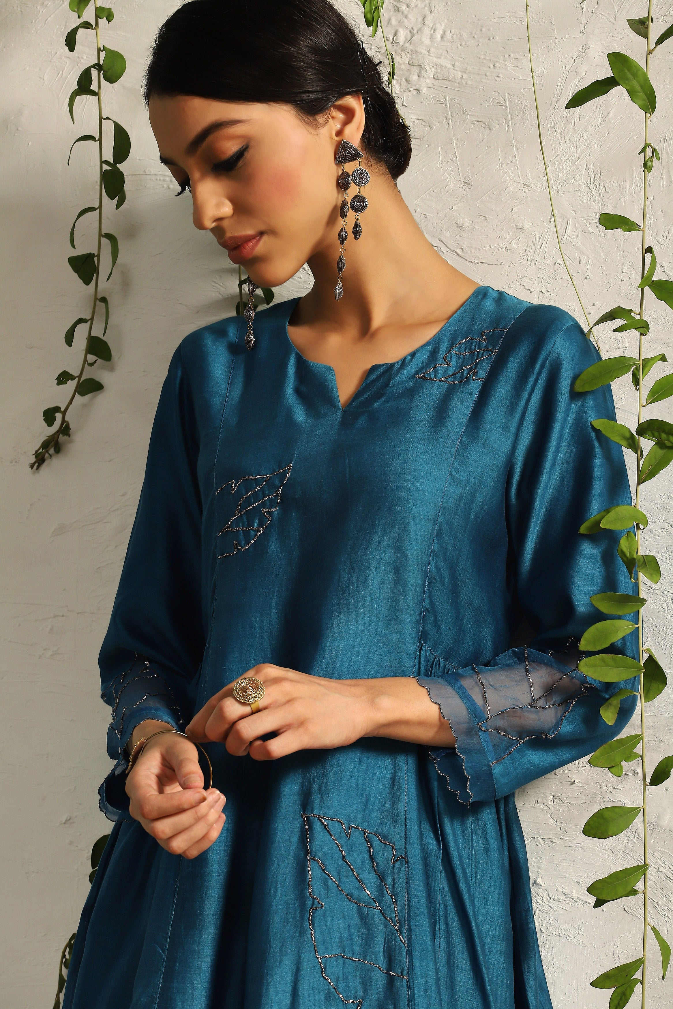 CY Charkhee True Blue Side Gathered Kurta Closeup 1