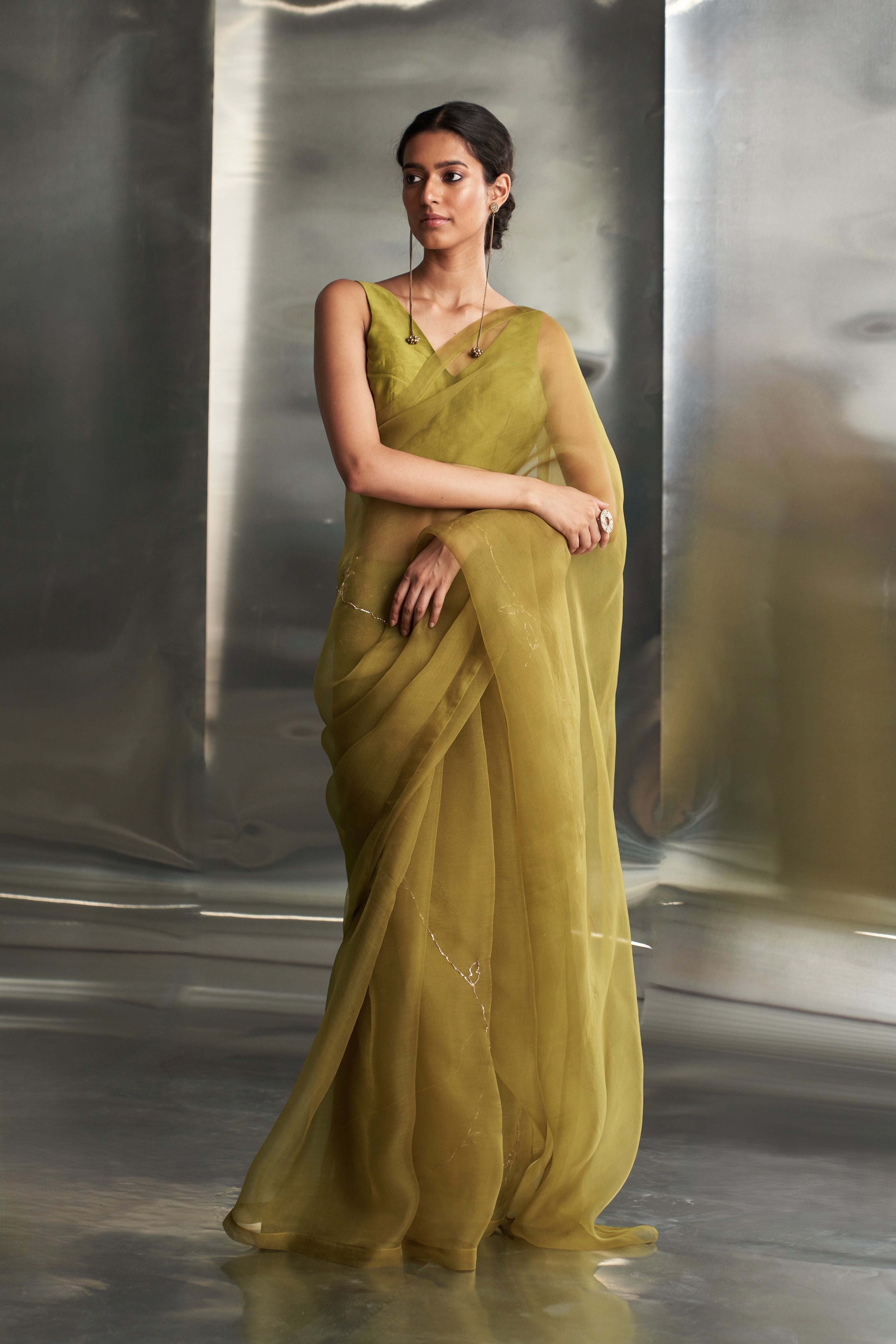 CY Charkhee Berry Green Saree With Sleeveless Blouse Front 2