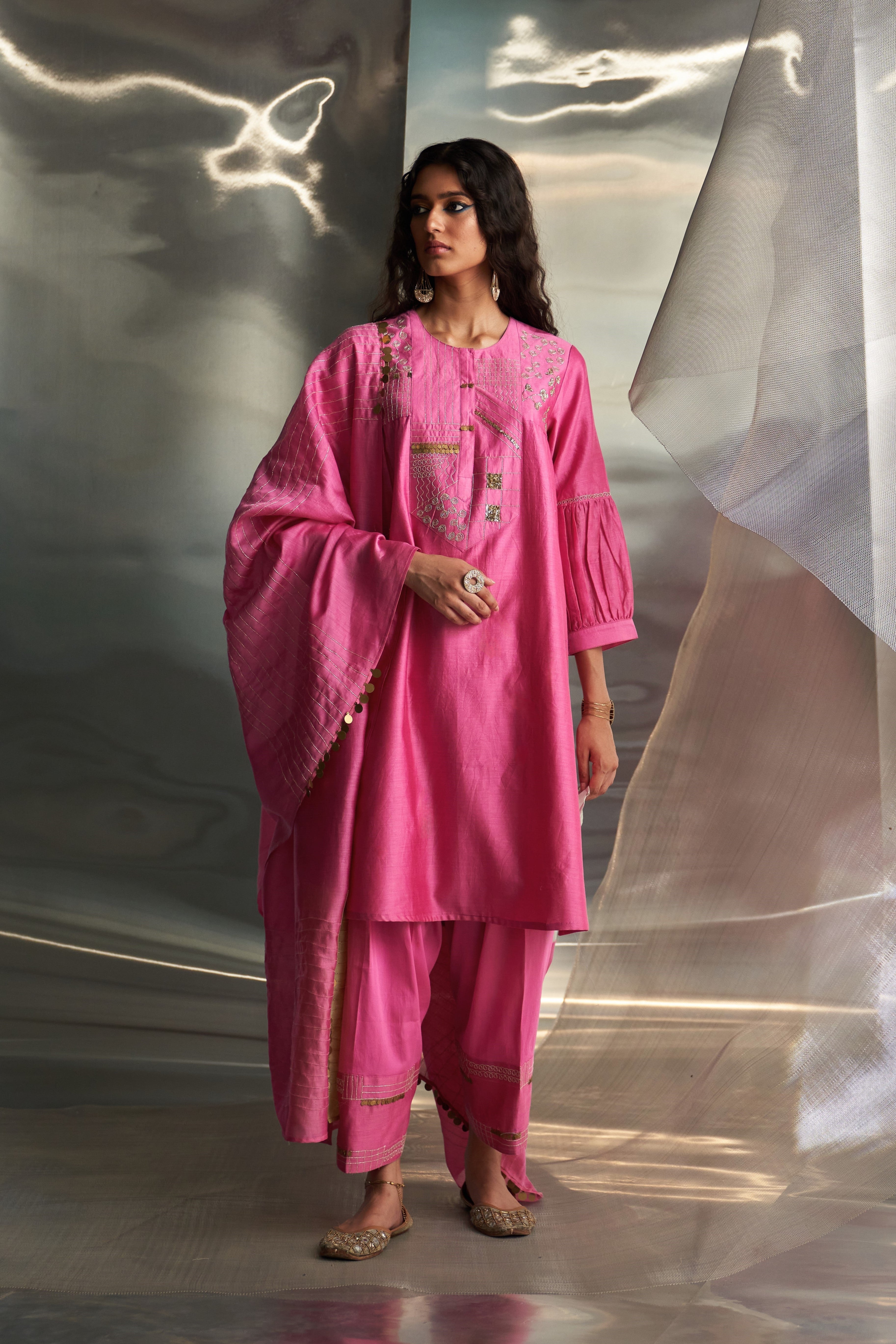 CY Charkhee Bloom Pink With Heavy Booti Kurta Set Front 2