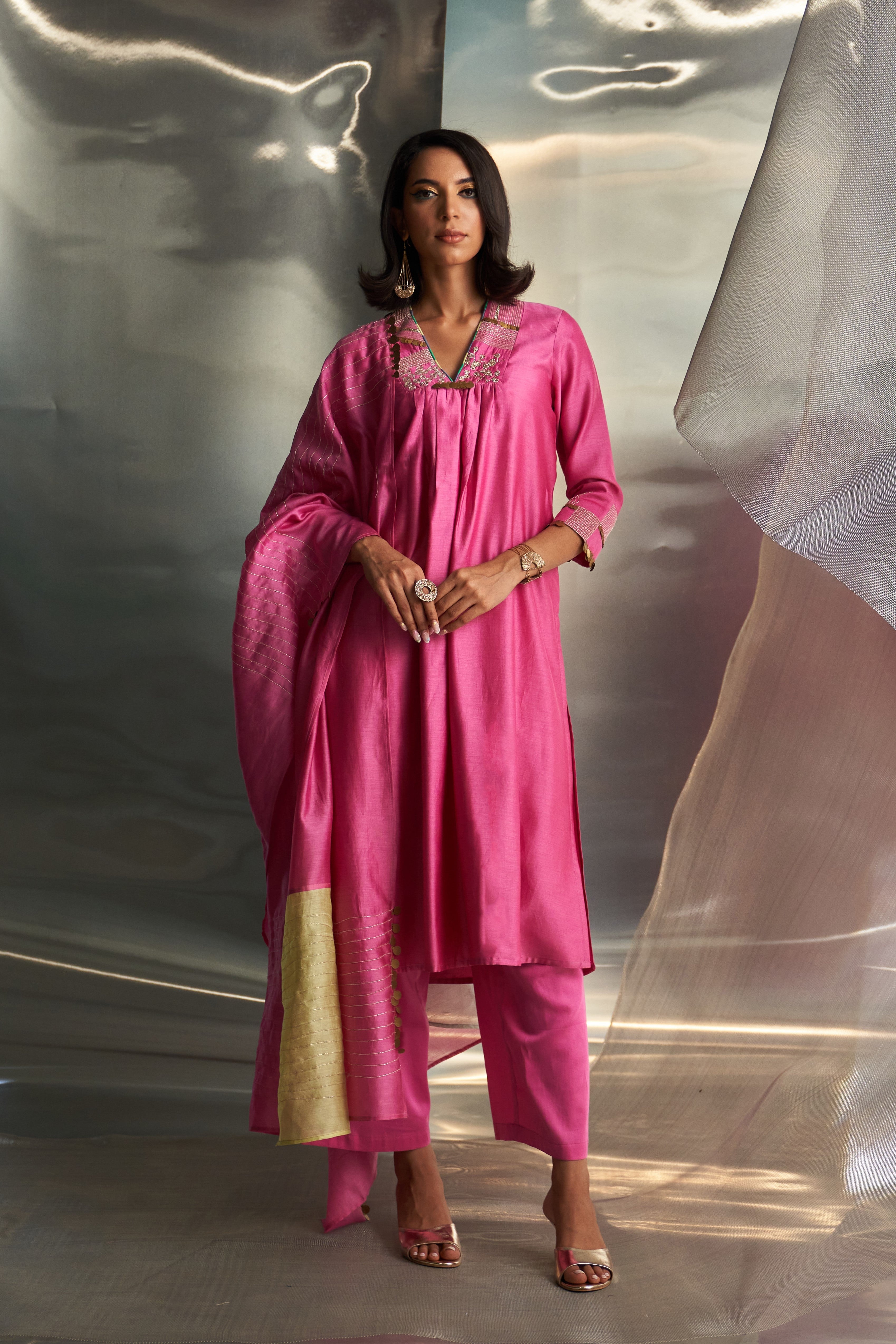 CY Charkhee Bloom Pink V-Neck Kurta Set Front 1