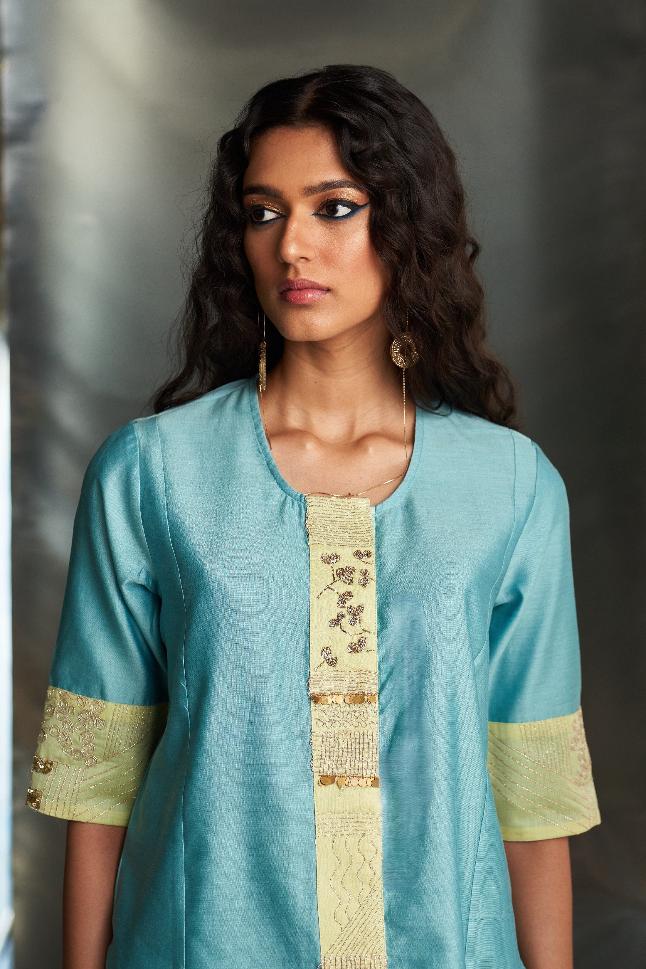 CY Charkhee Powder Blue Short Kurta Co-ord Set Closeup 1