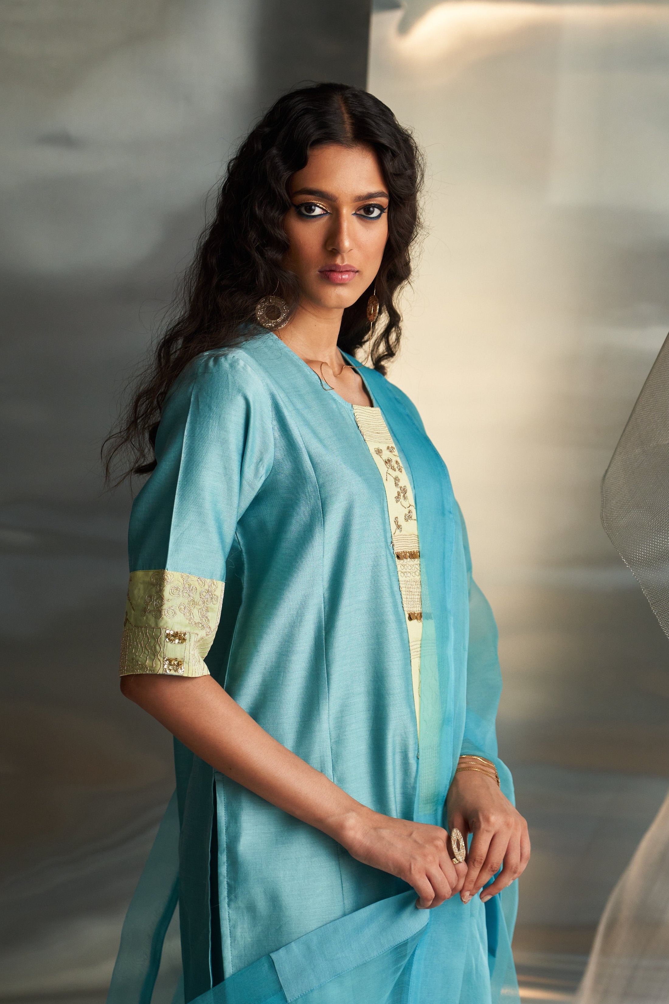 CY Charkhee Powder Blue Short Kurta Co-ord Set Closeup 2