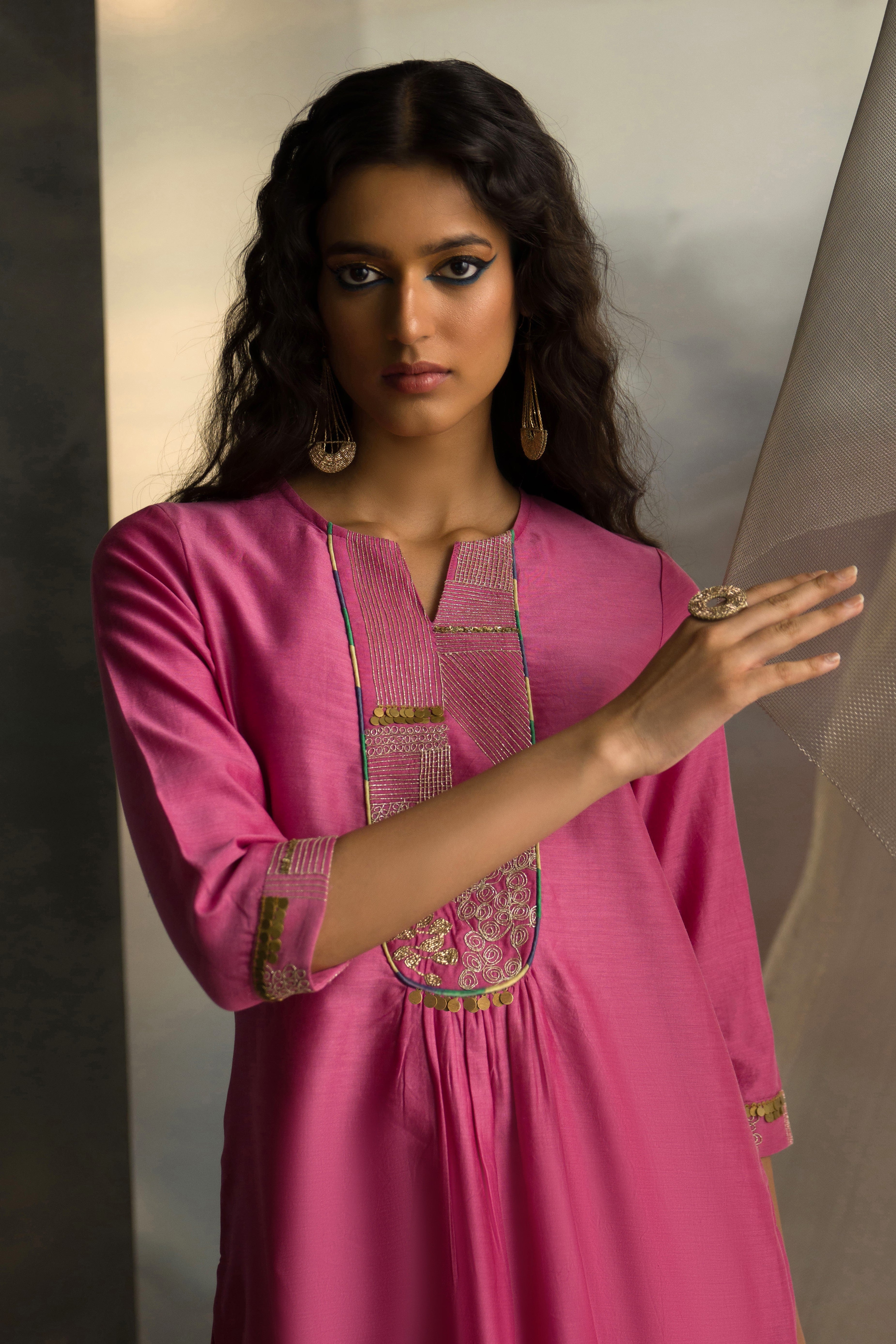 CY Charkhee Bloom Pink Gathered Kurta Set Closeup 1