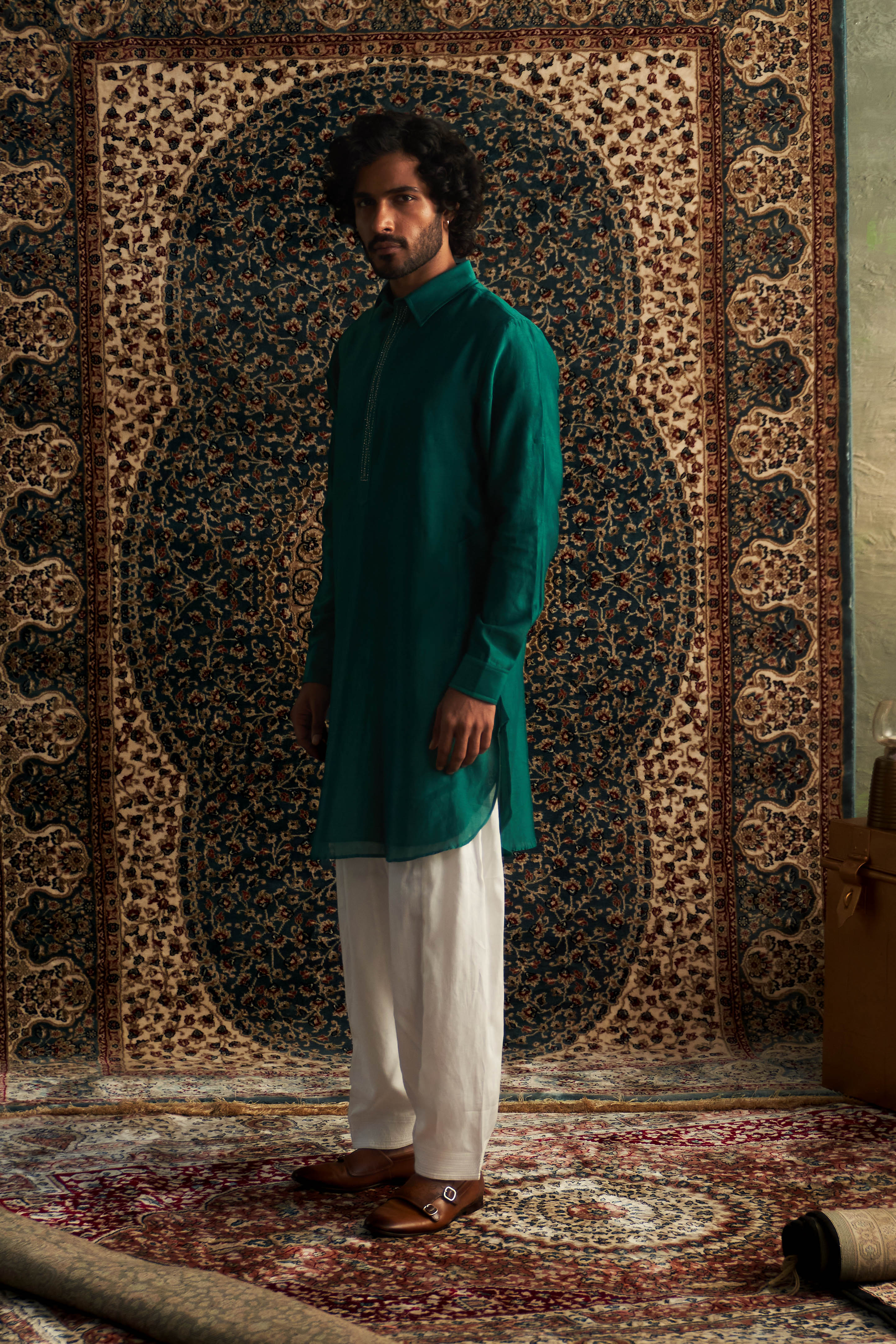 CY Charkhee Emerald Green Embroidered Pathani Kurta Set Side 2