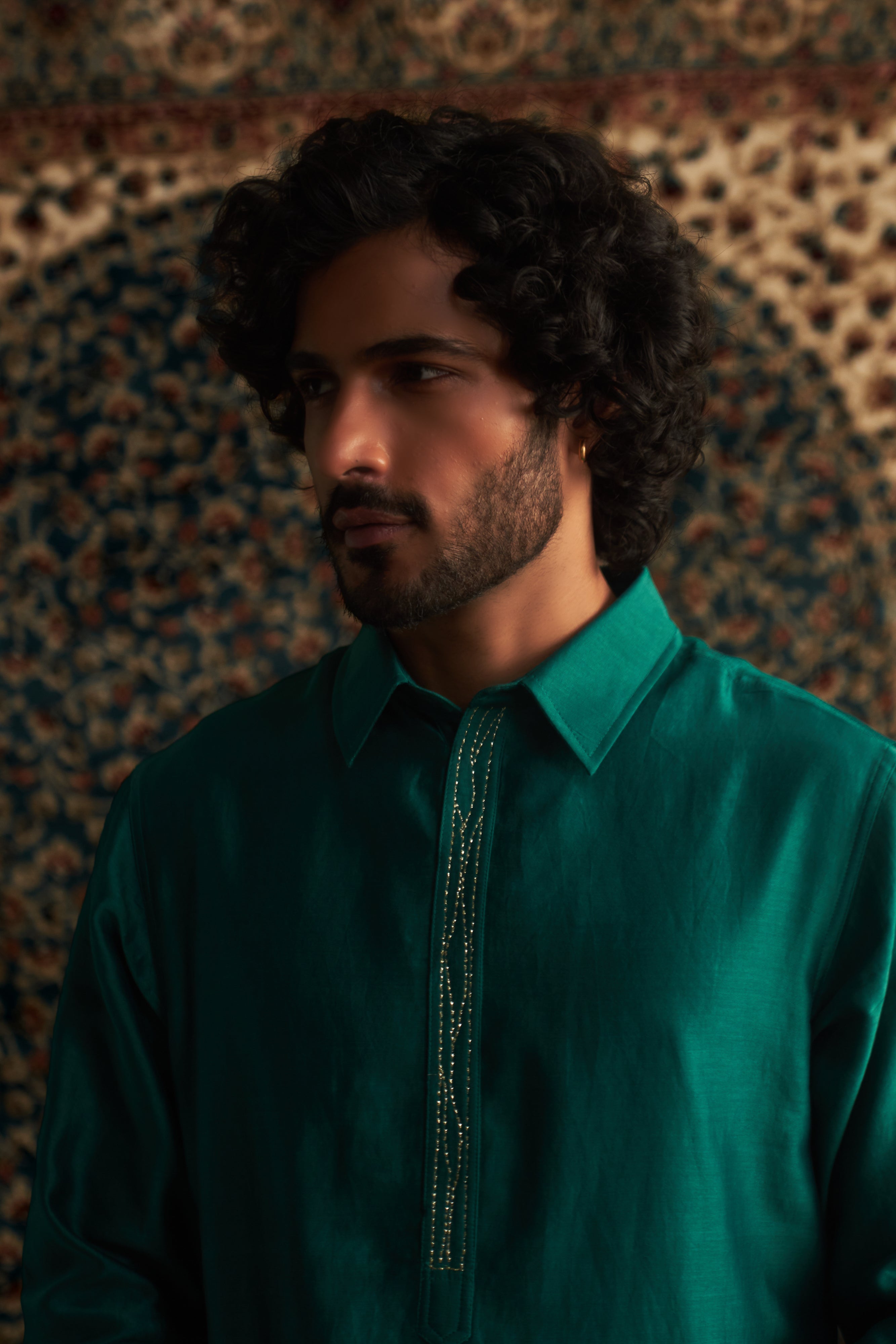 CY Charkhee Emerald Green Pathani Kurta Set Closeup 1