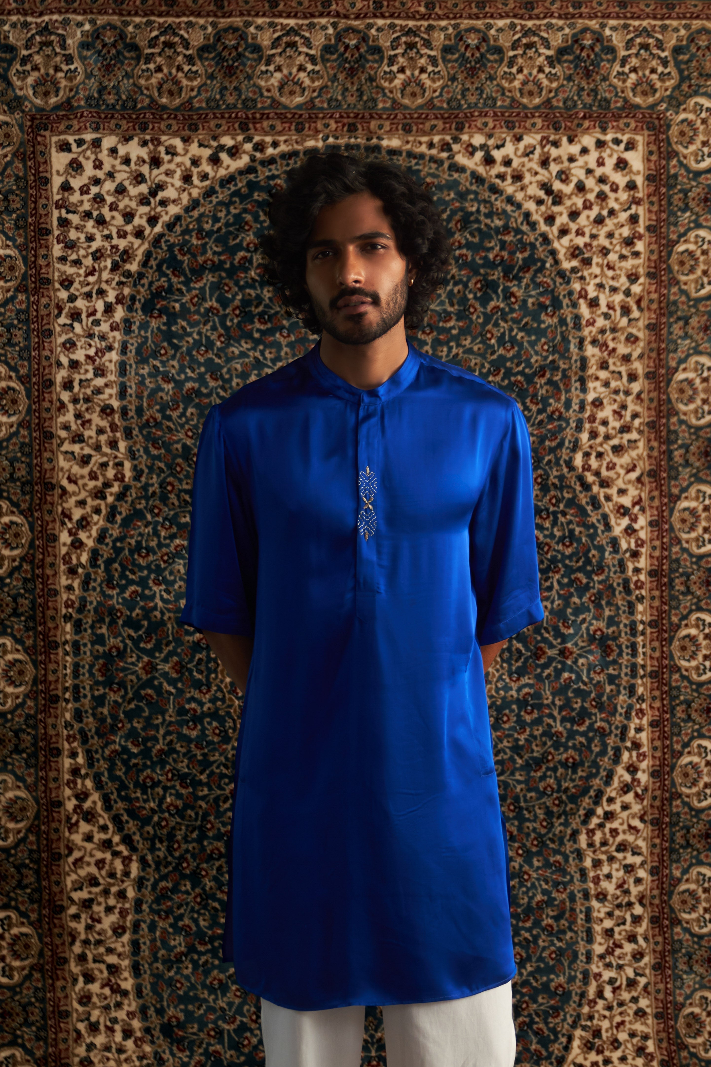 CY Charkhee Blue Short Sleeve Kurta Set Closeup 1