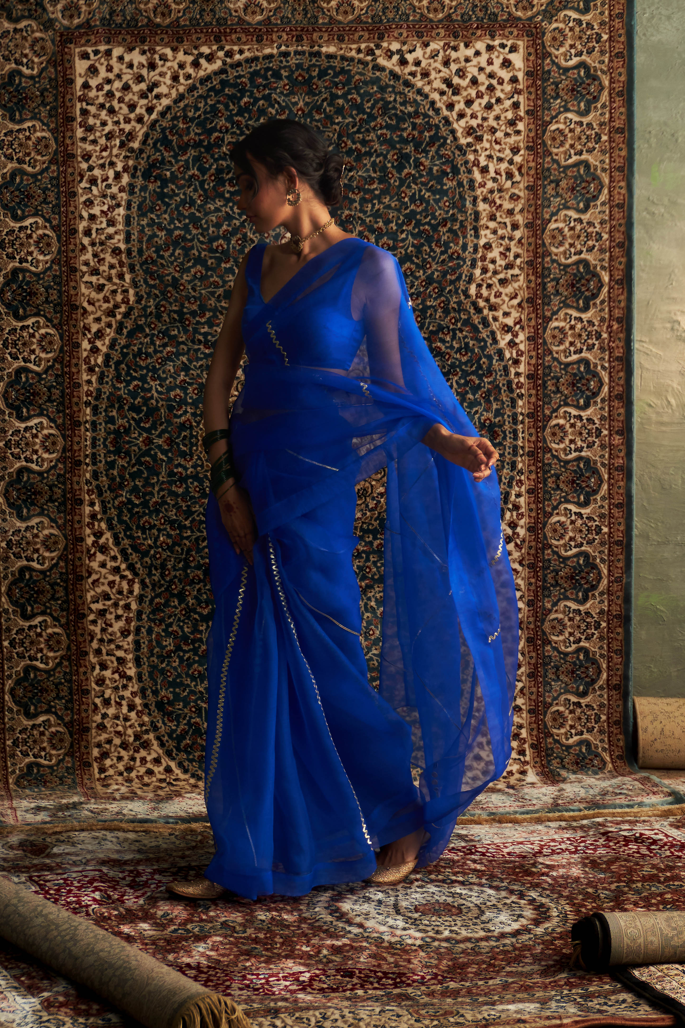 CY Charkhee Blue Embroidered Organza Saree With Sleeveless Blouse Side 2