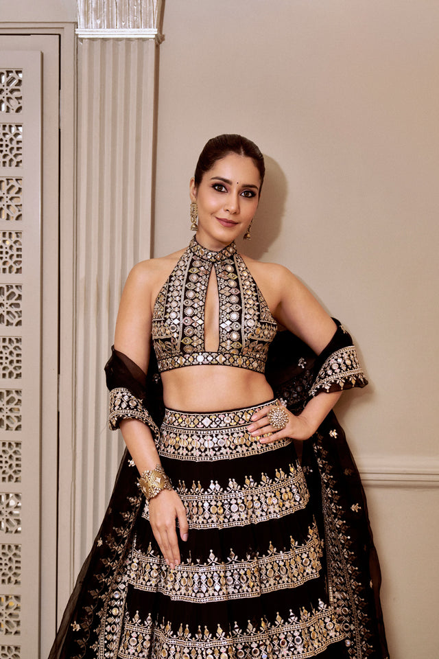 Raashi Khanna in Farheen Lehenga Set