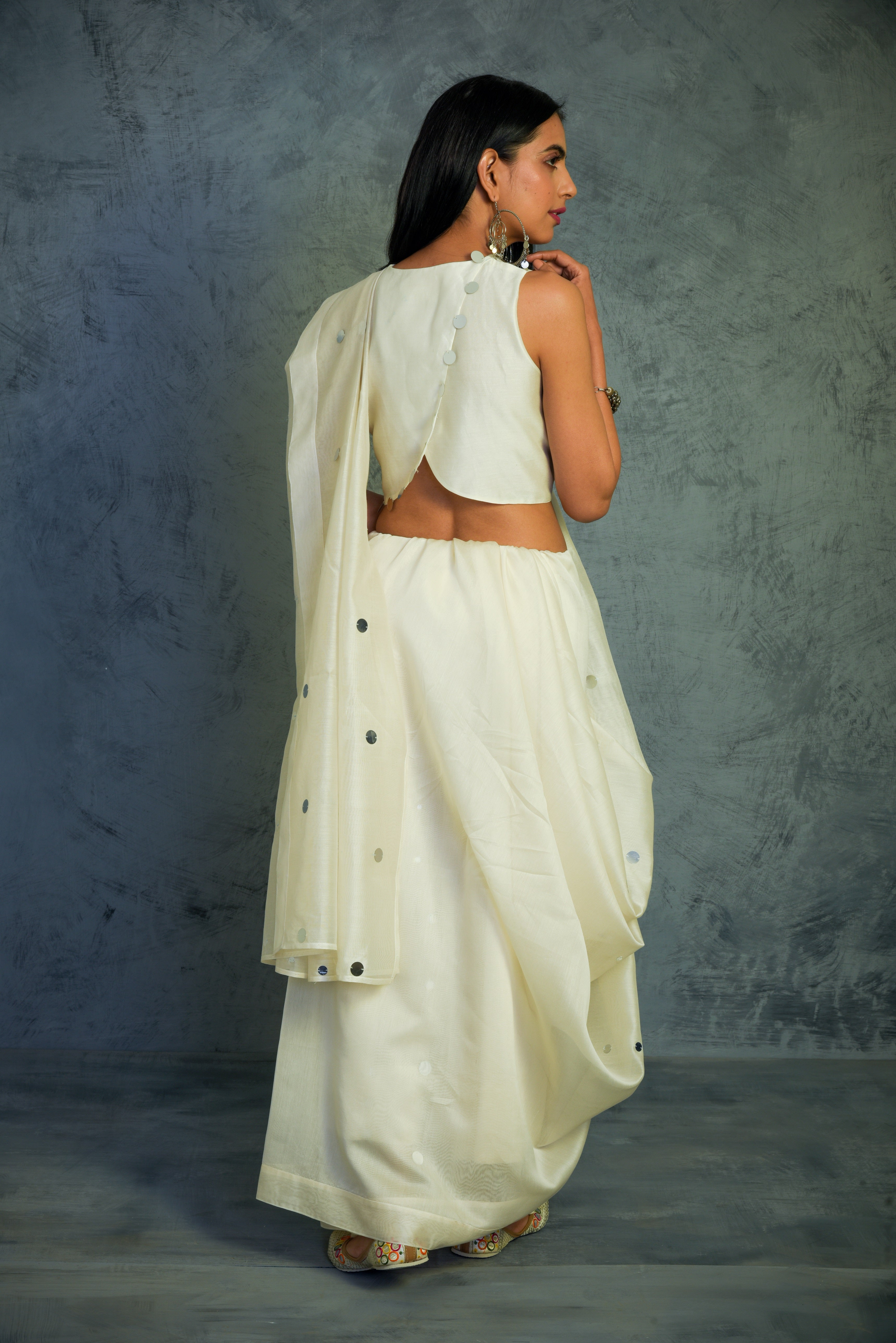 CY Charkhee Off-White Chanderi Saree With Sleeveless Blouse Back 1