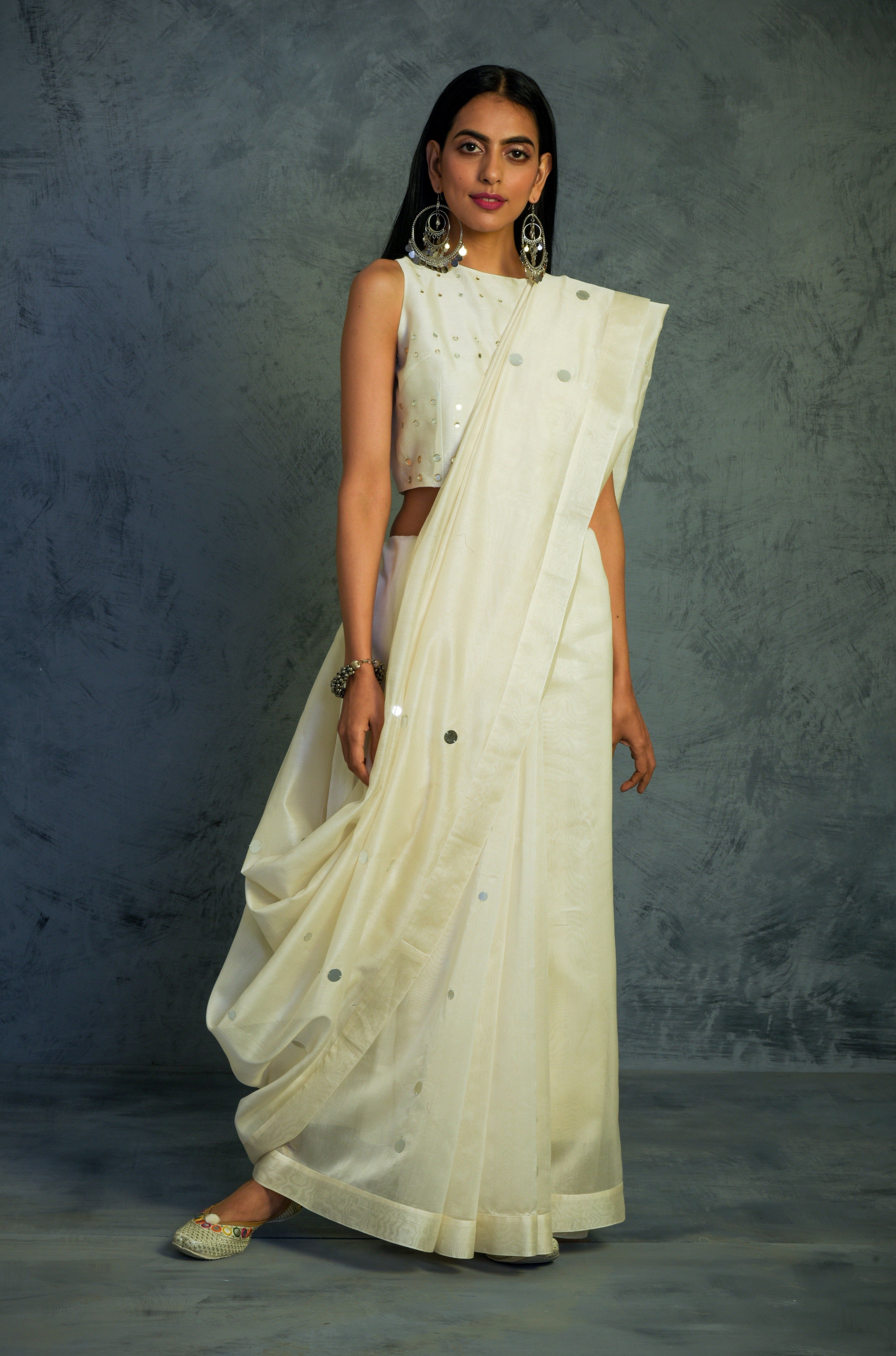 CY Charkhee Off-White Chanderi Saree With Sleeveless Blouse Front 1