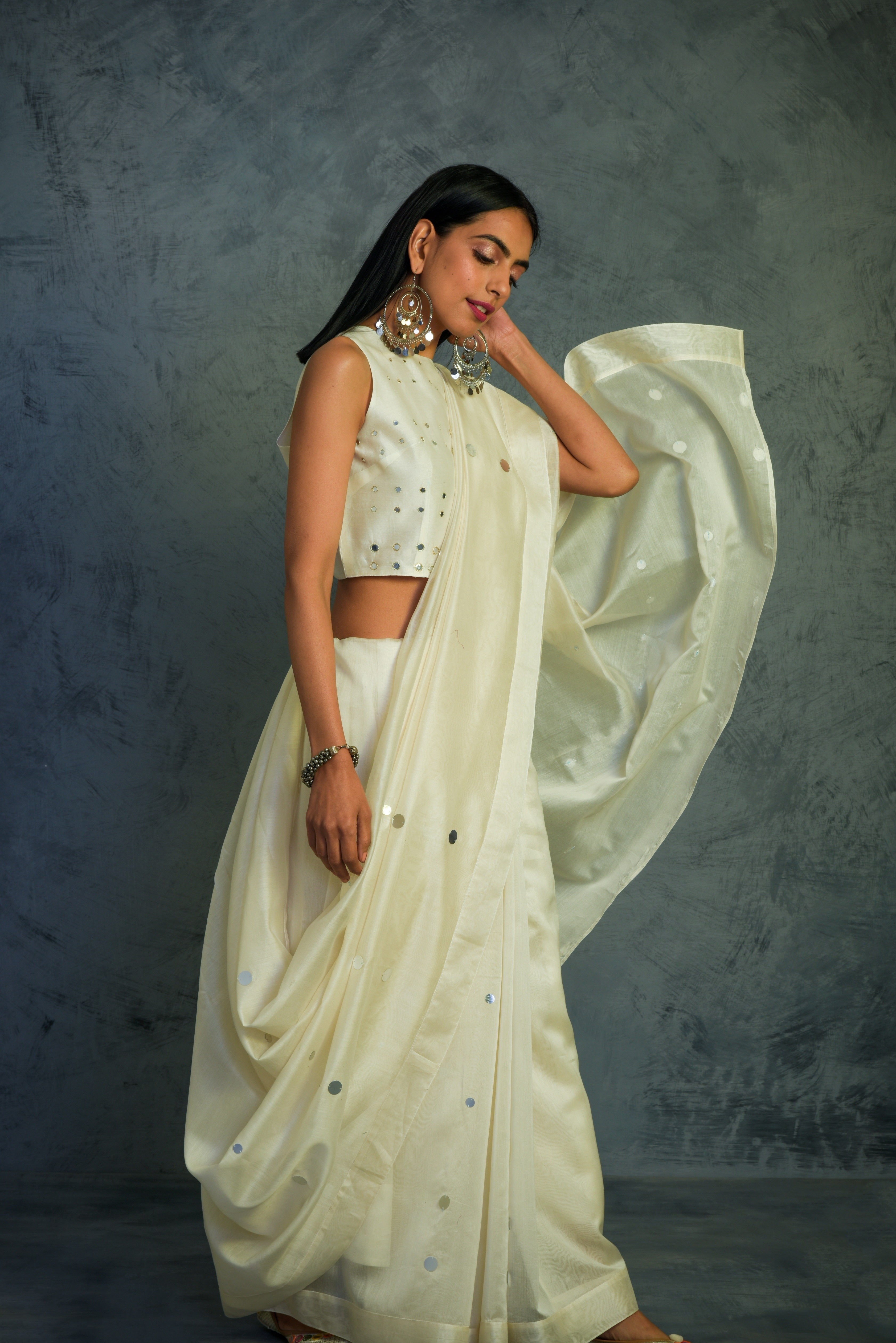 CY Charkhee Off-White Chanderi Saree With Sleeveless Blouse Side 1